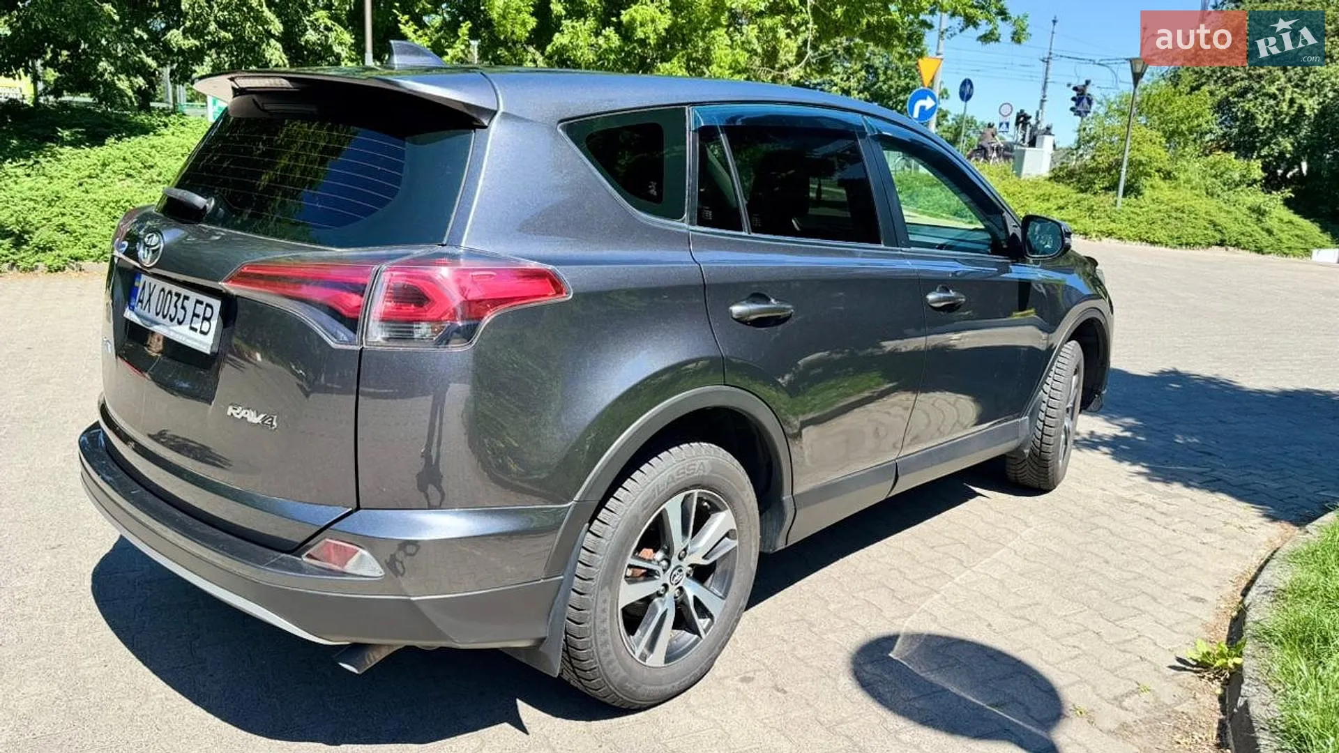 2017 Toyota RAV 4 - мініатюра 5