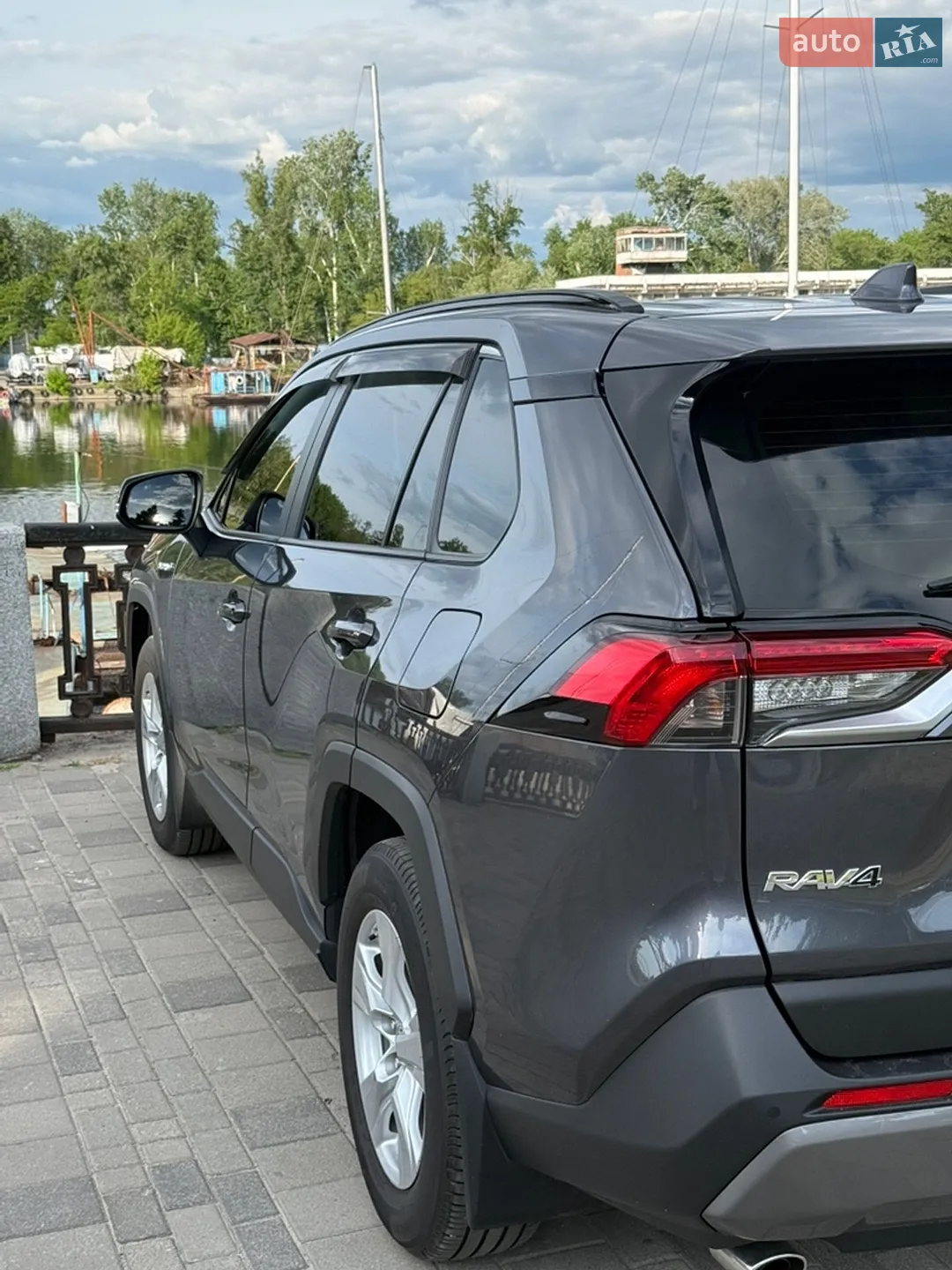 2020 Toyota RAV 4 - мініатюра 9