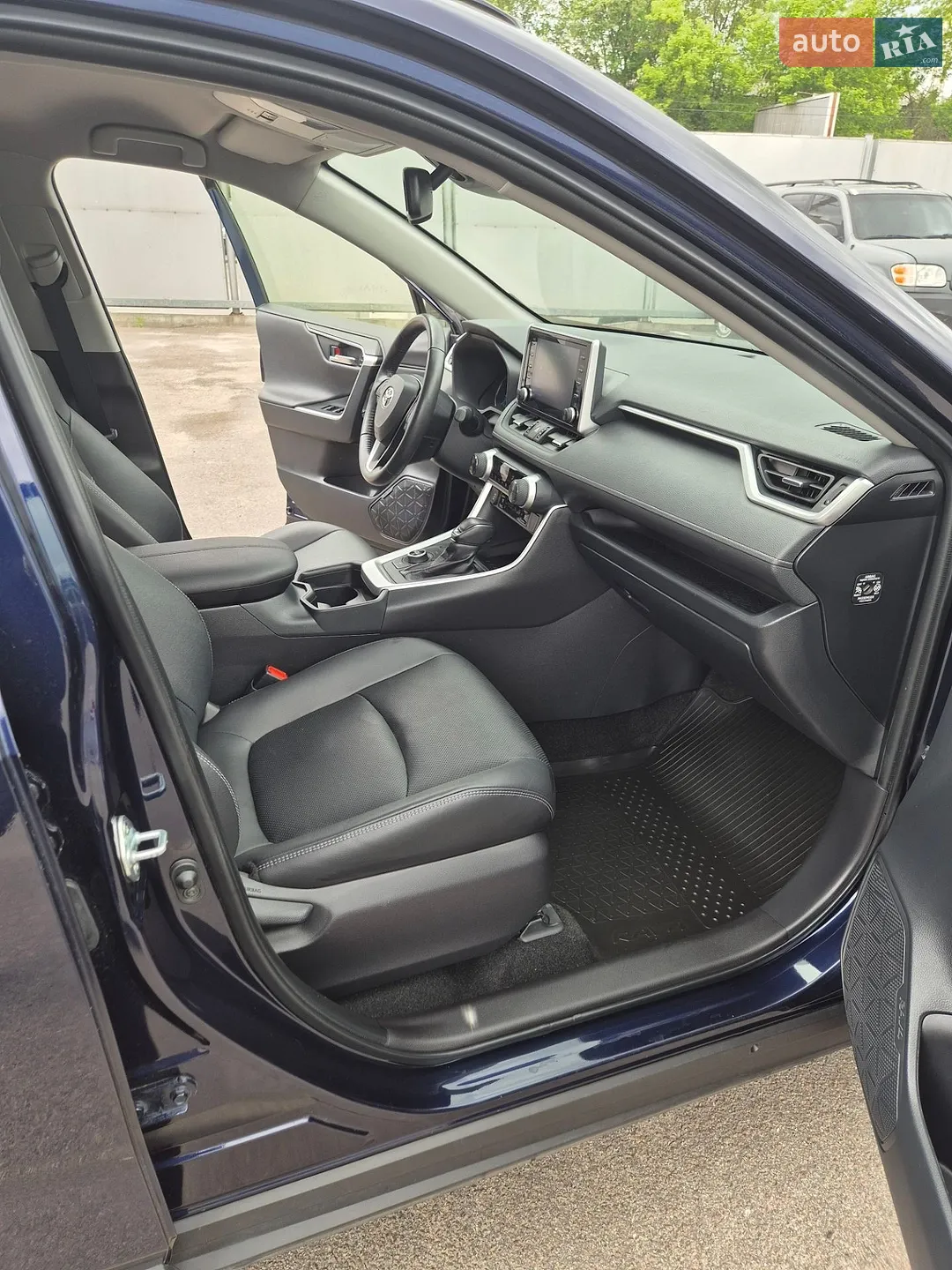 2021 Toyota RAV 4 - мініатюра 26