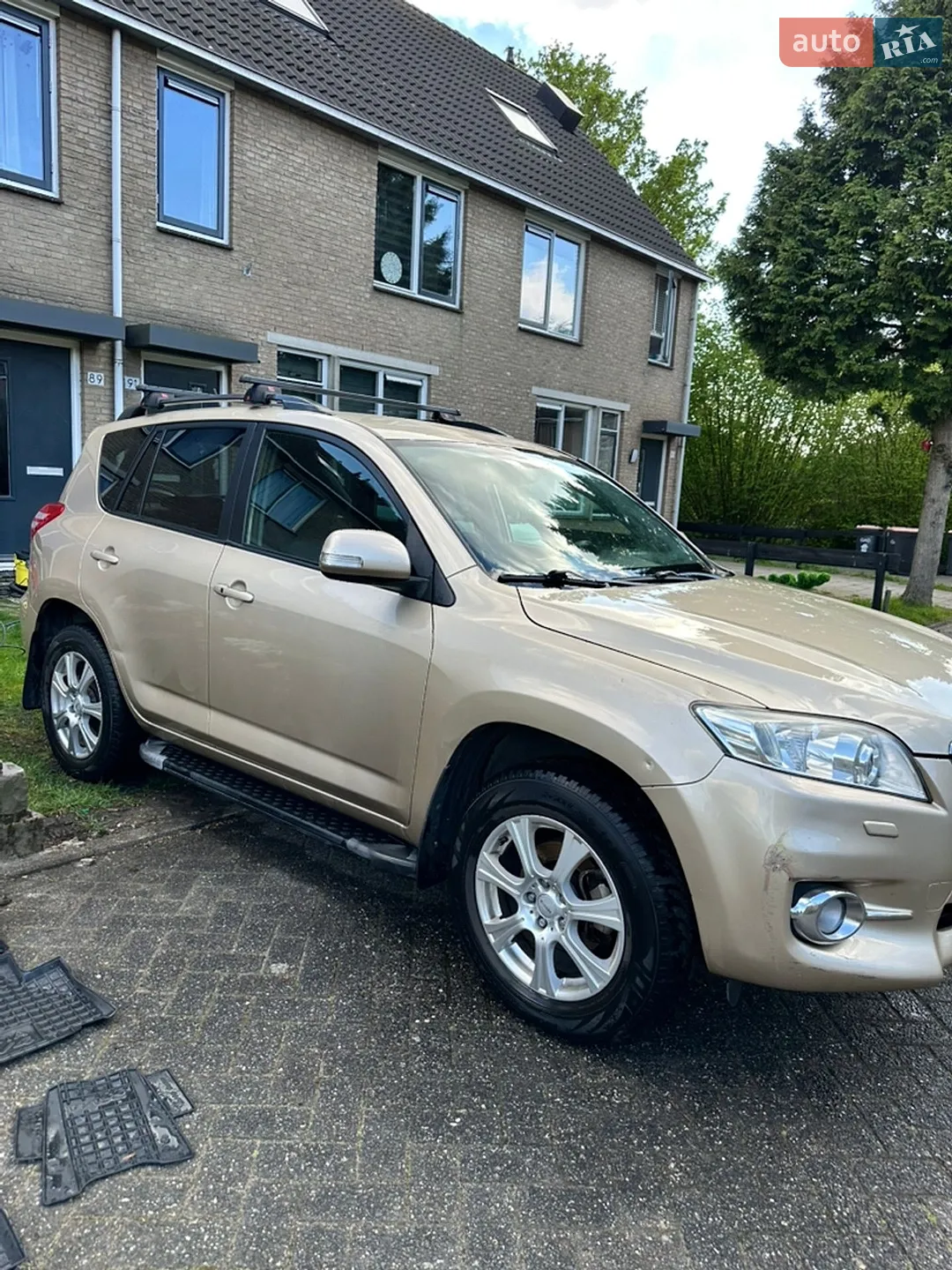 2010 Toyota RAV 4 - мініатюра 3
