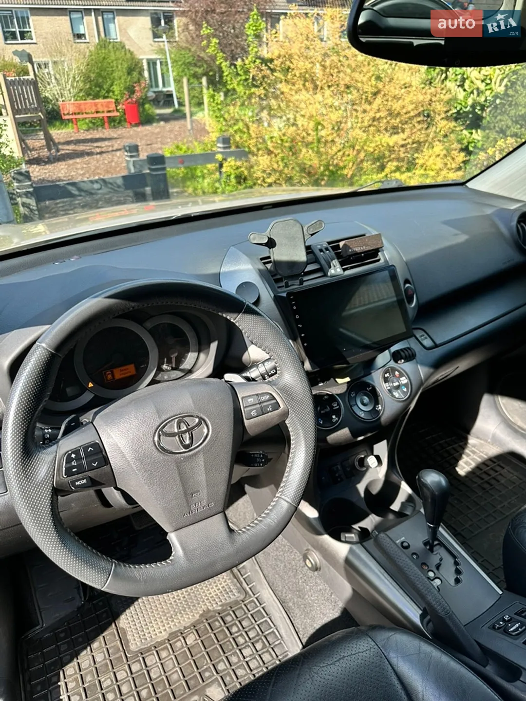 2010 Toyota RAV 4 - мініатюра 8