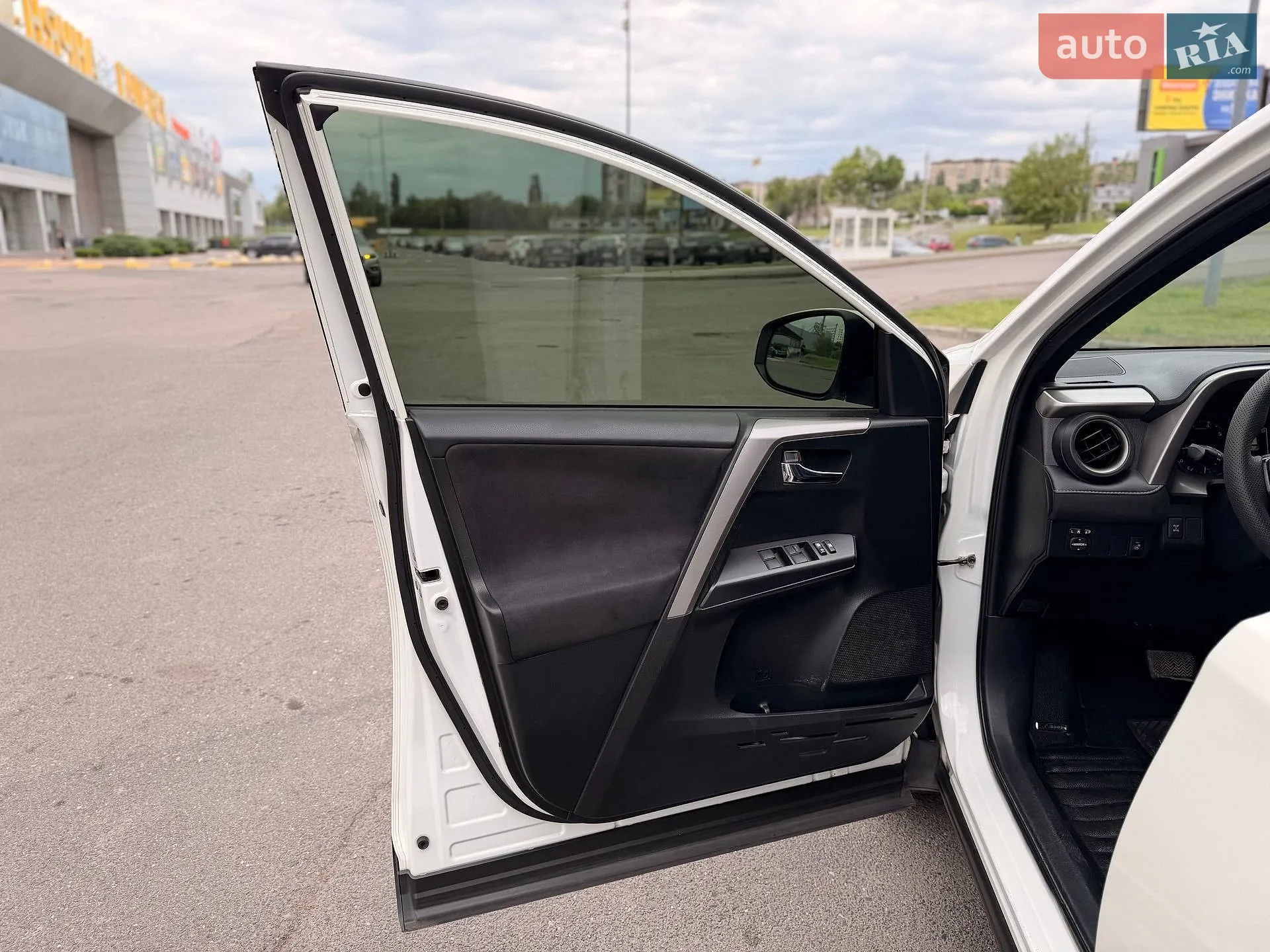2017 Toyota RAV 4 - мініатюра 32