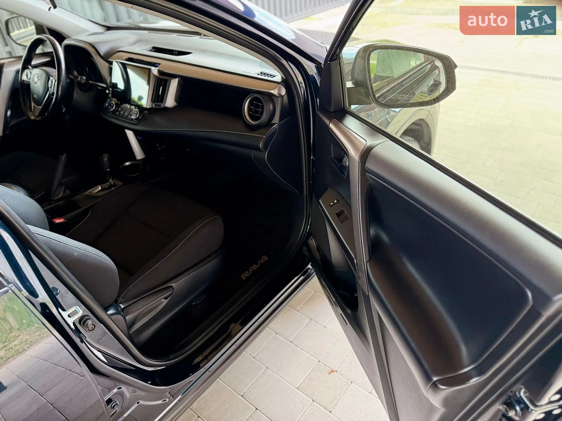 2018 Toyota RAV 4 - мініатюра 18