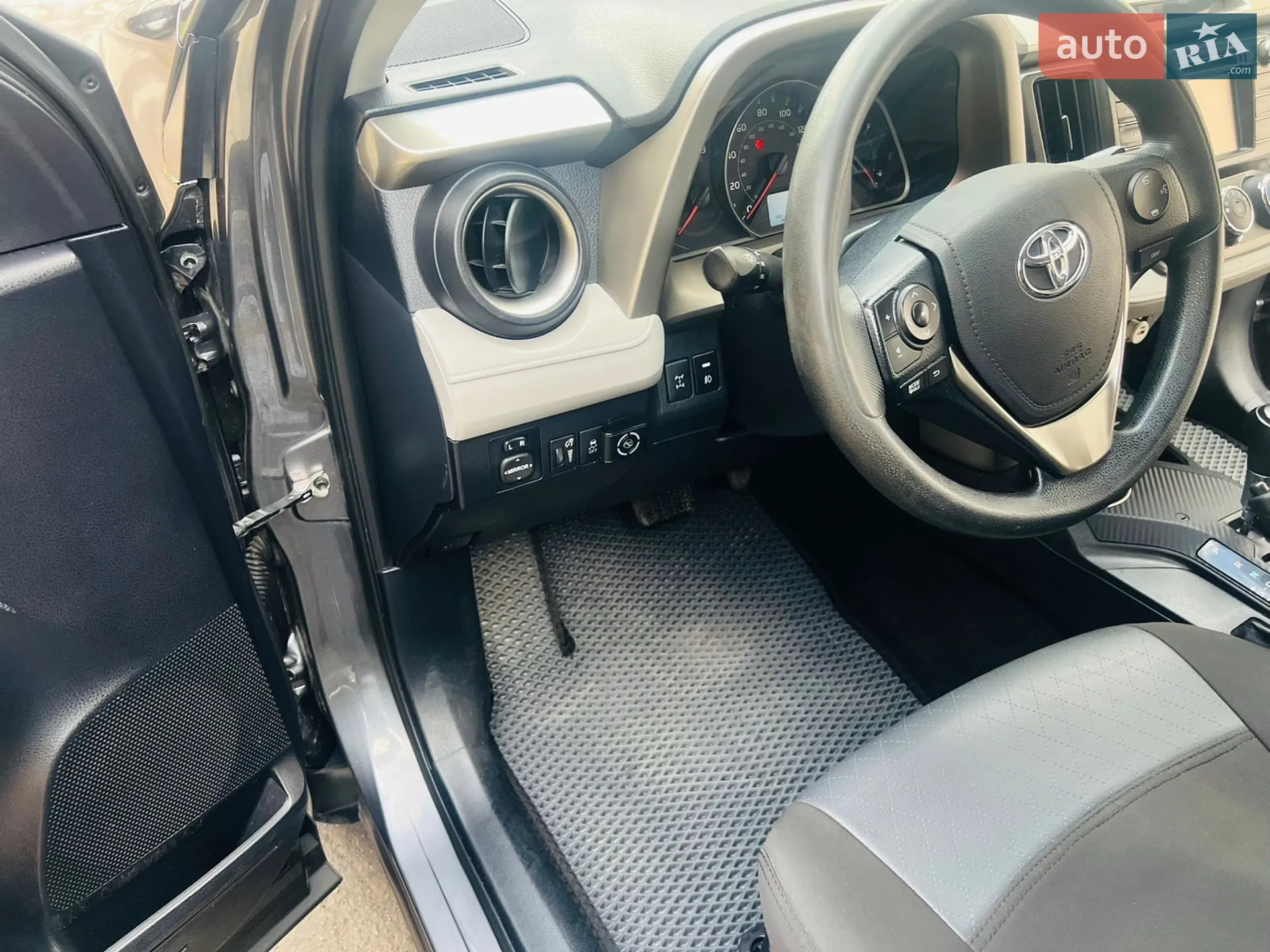 2015 Toyota RAV 4 - мініатюра 7