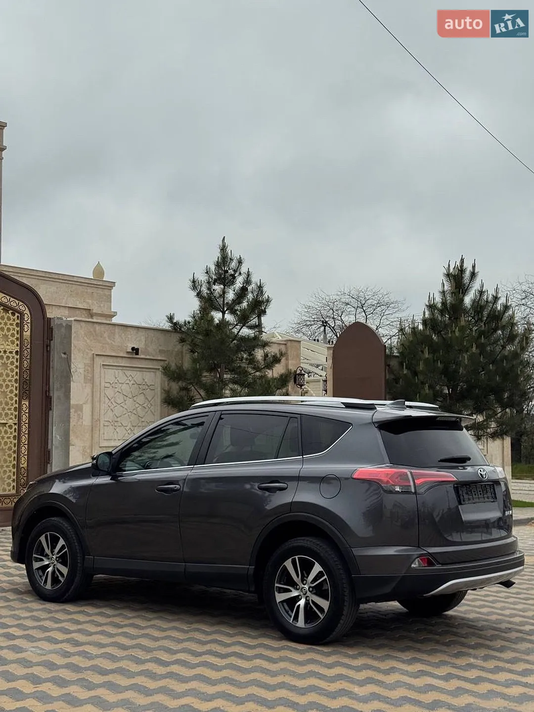 2016 Toyota RAV 4 - мініатюра 6