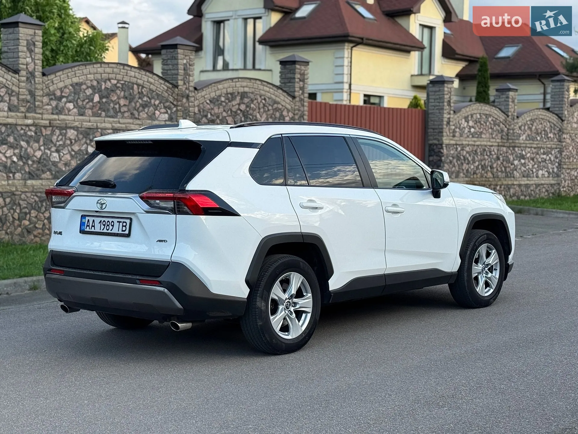 2019 Toyota RAV 4 - мініатюра 6