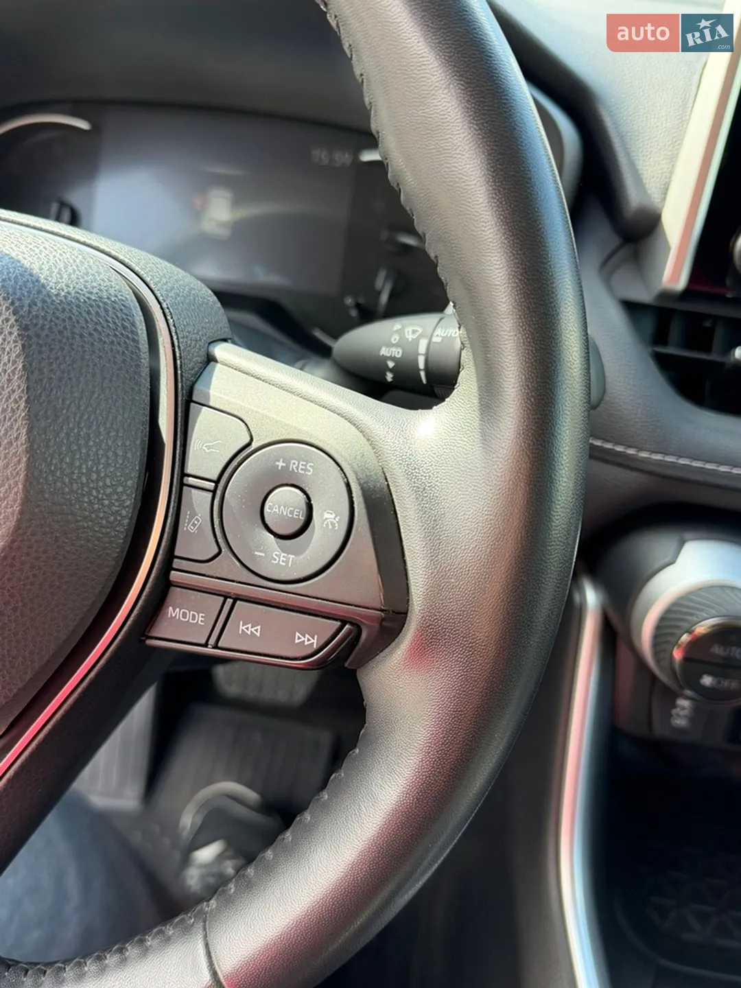 2021 Toyota RAV 4 - мініатюра 9