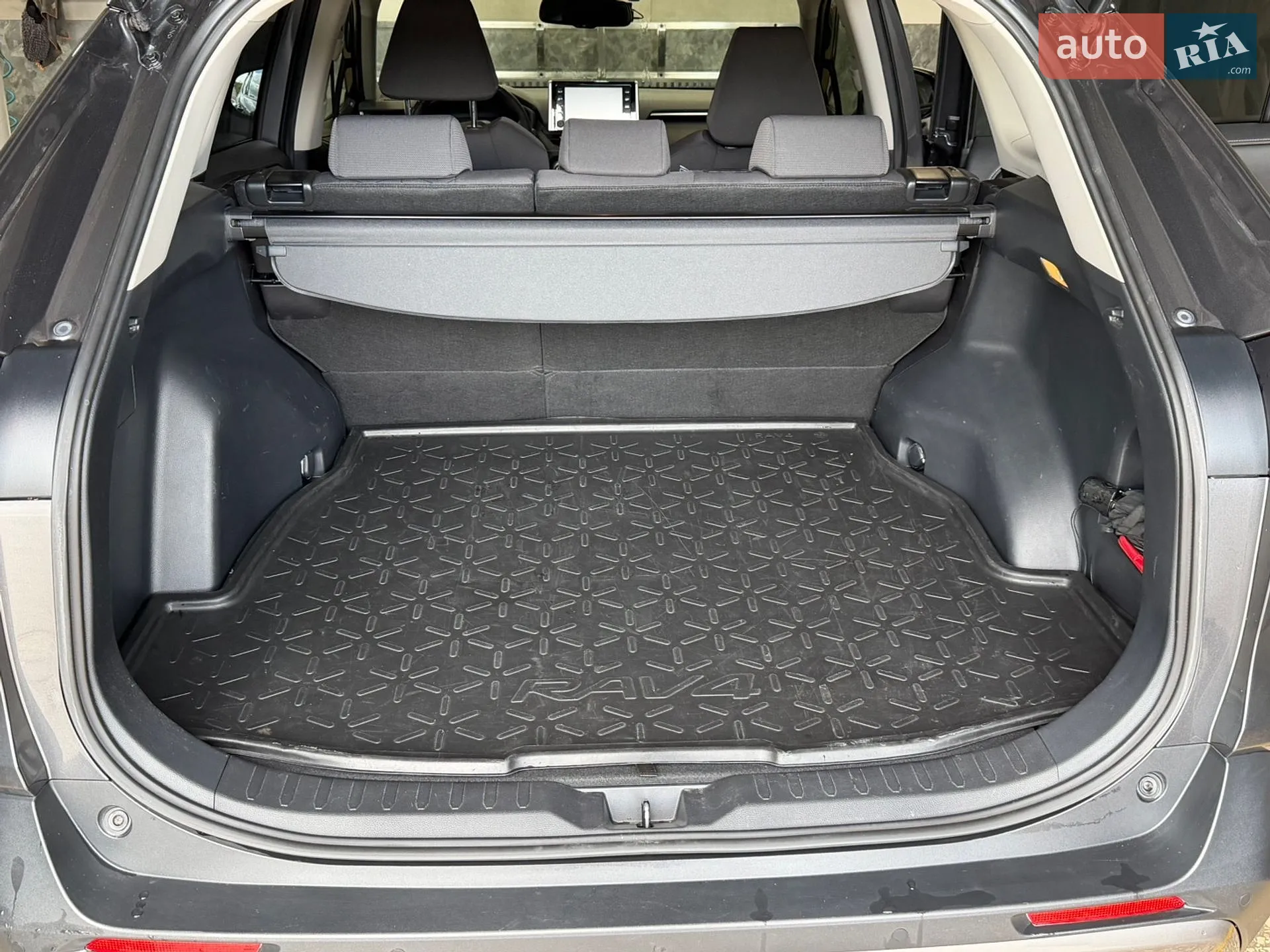 2021 Toyota RAV 4 - мініатюра 29