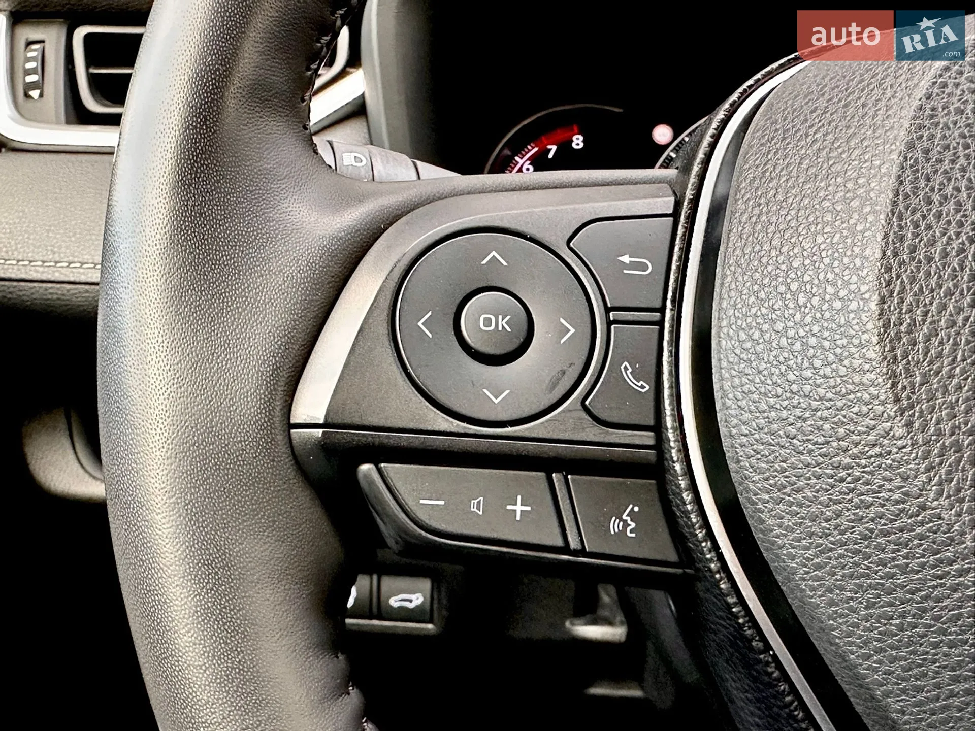 2020 Toyota RAV 4 - мініатюра 32