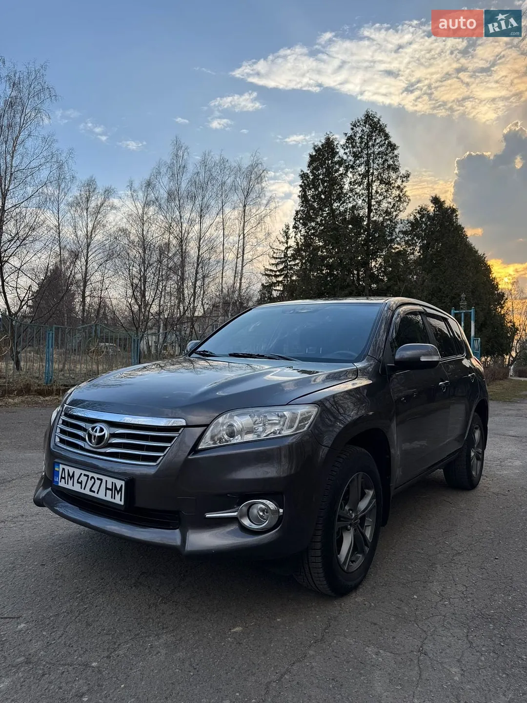 2010 Toyota RAV 4 - мініатюра 2