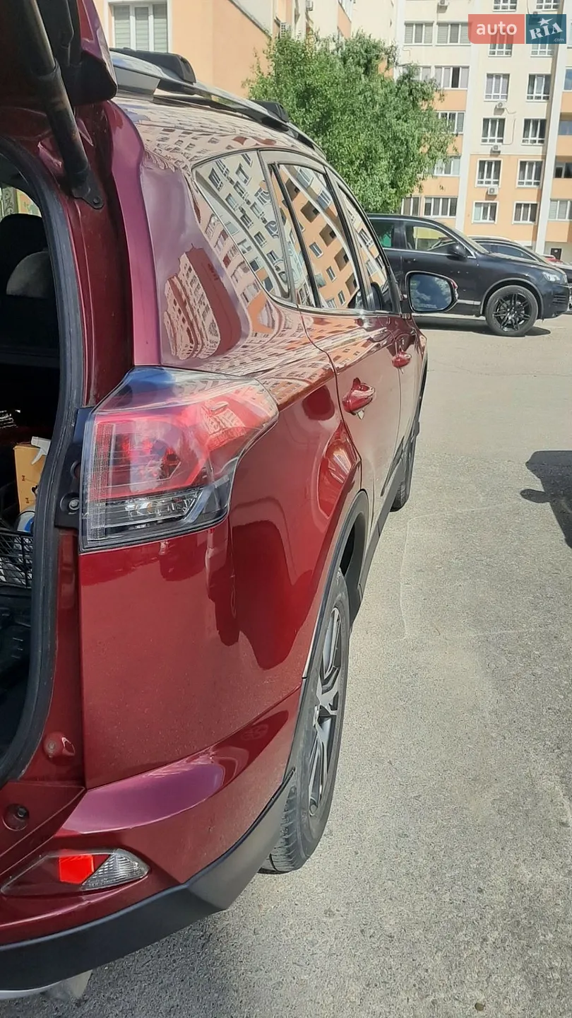 2018 Toyota RAV 4 - мініатюра 11