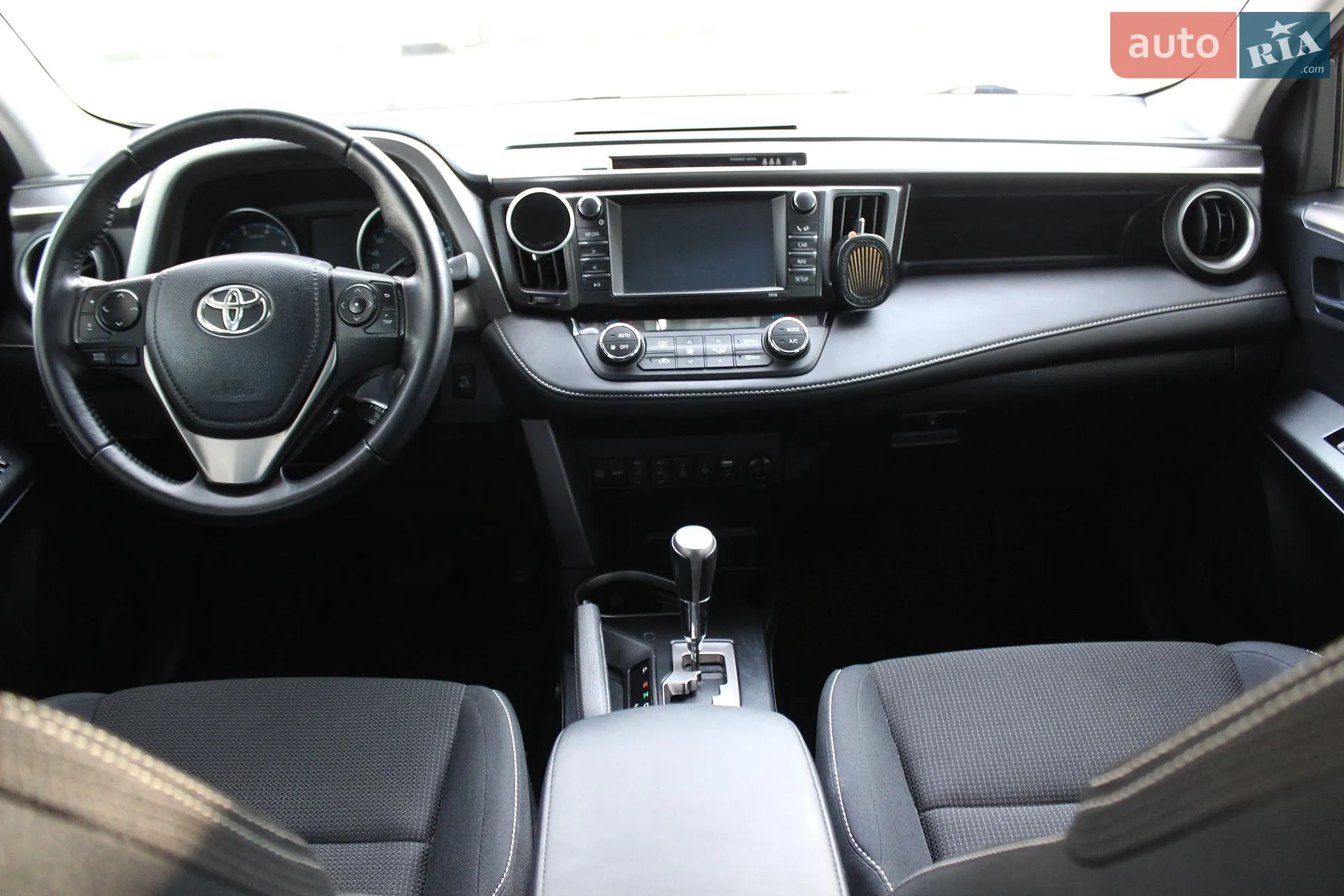 2016 Toyota RAV 4 - мініатюра 26