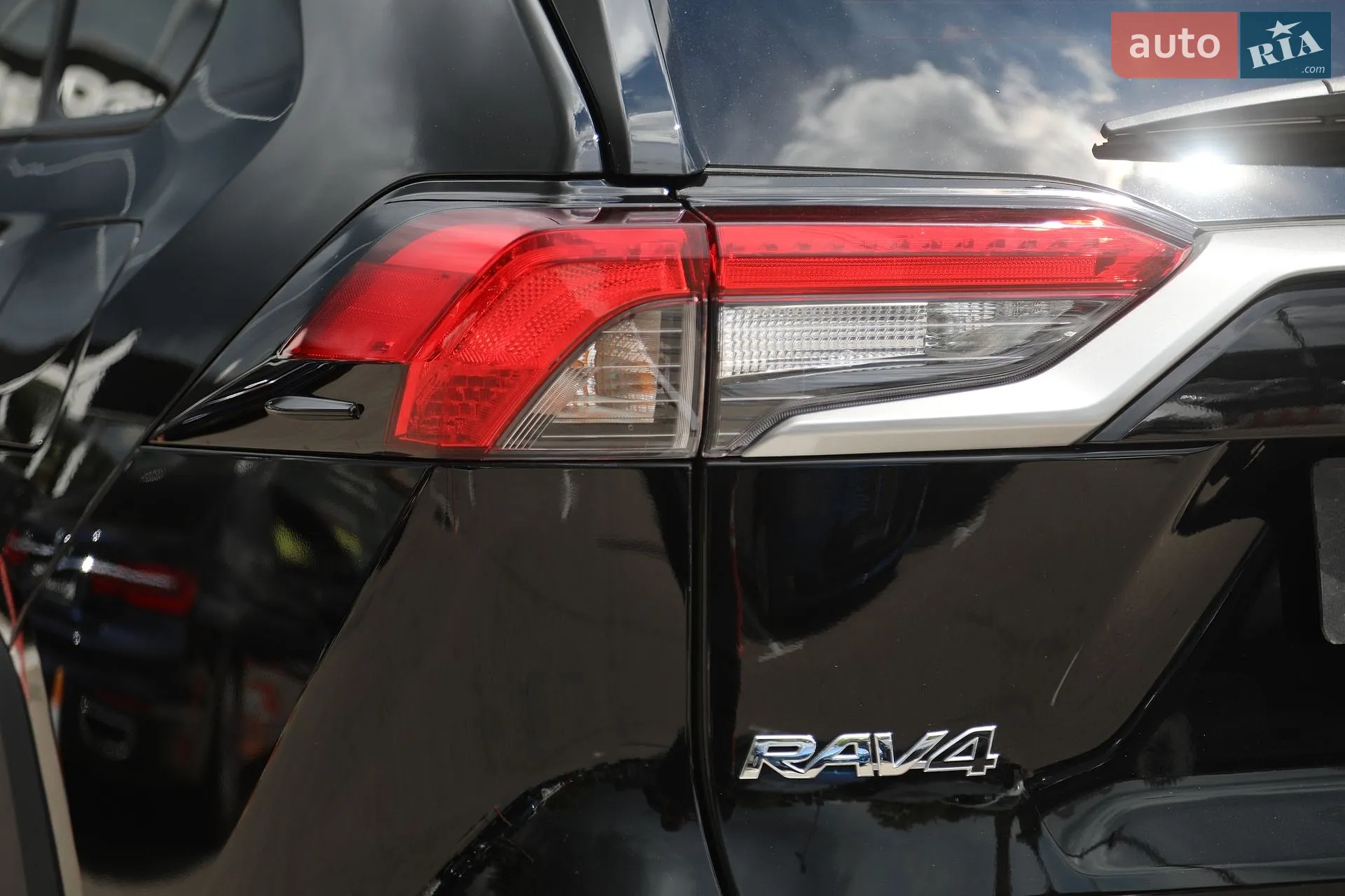 2022 Toyota RAV 4 - мініатюра 10