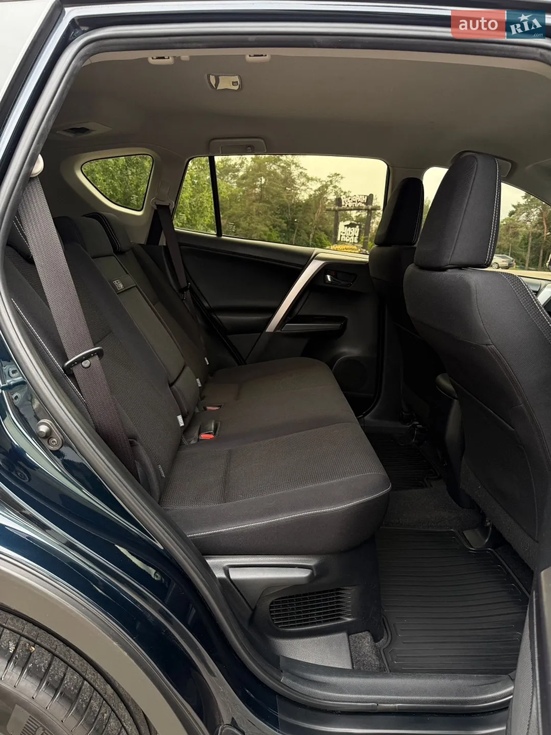 2017 Toyota RAV 4 - мініатюра 12