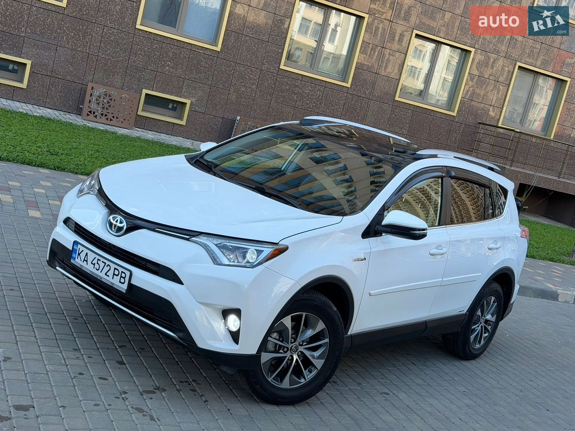 2016 Toyota RAV 4 - мініатюра 6