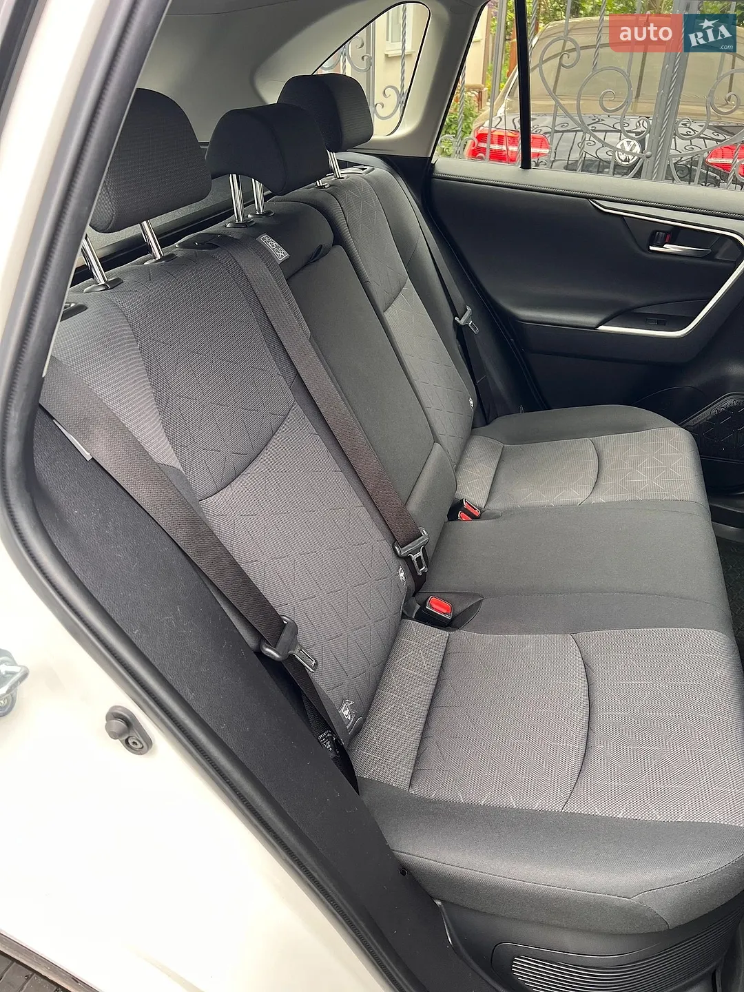 2018 Toyota RAV 4 - мініатюра 18