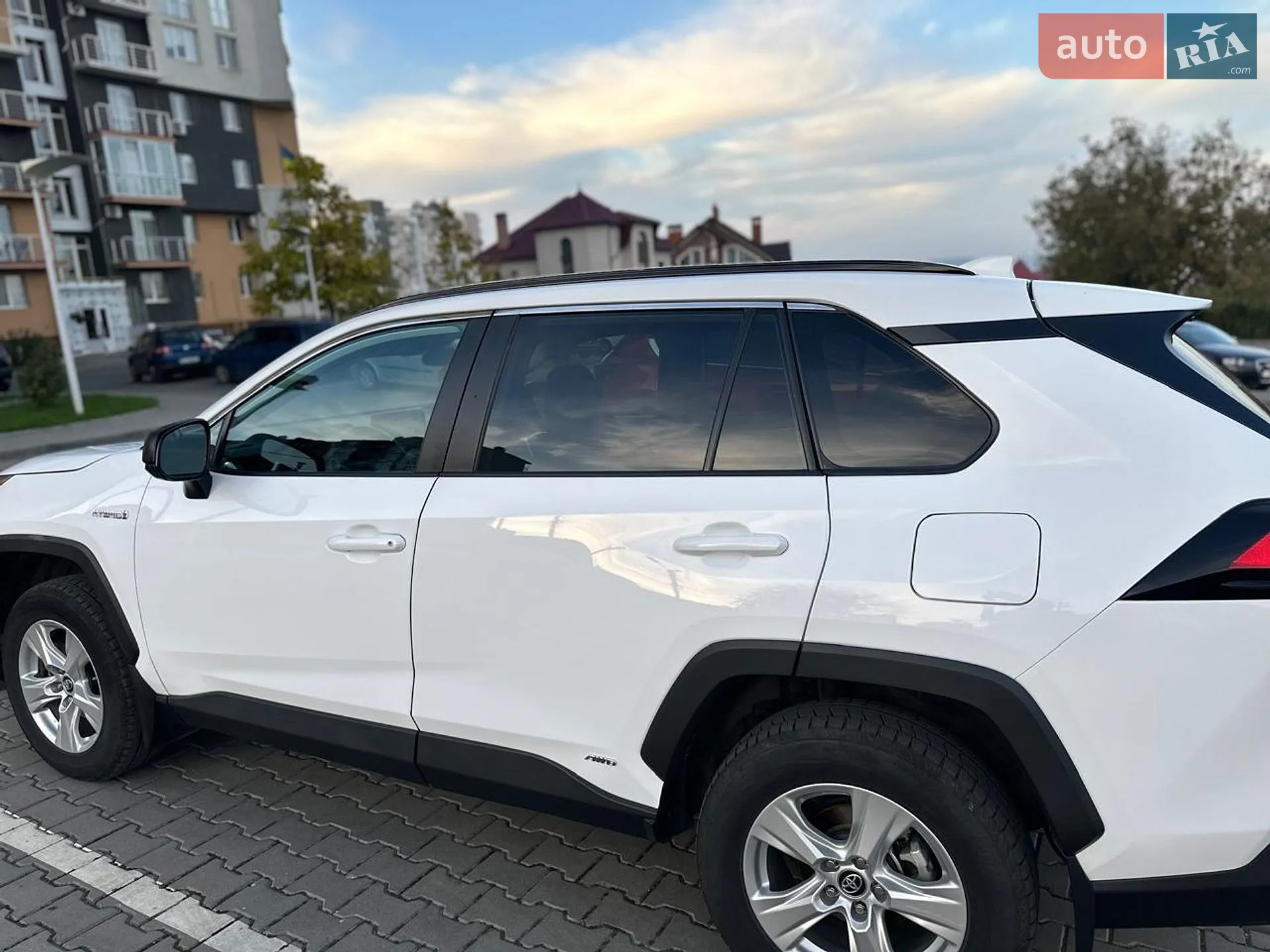 2019 Toyota RAV 4 - мініатюра 5