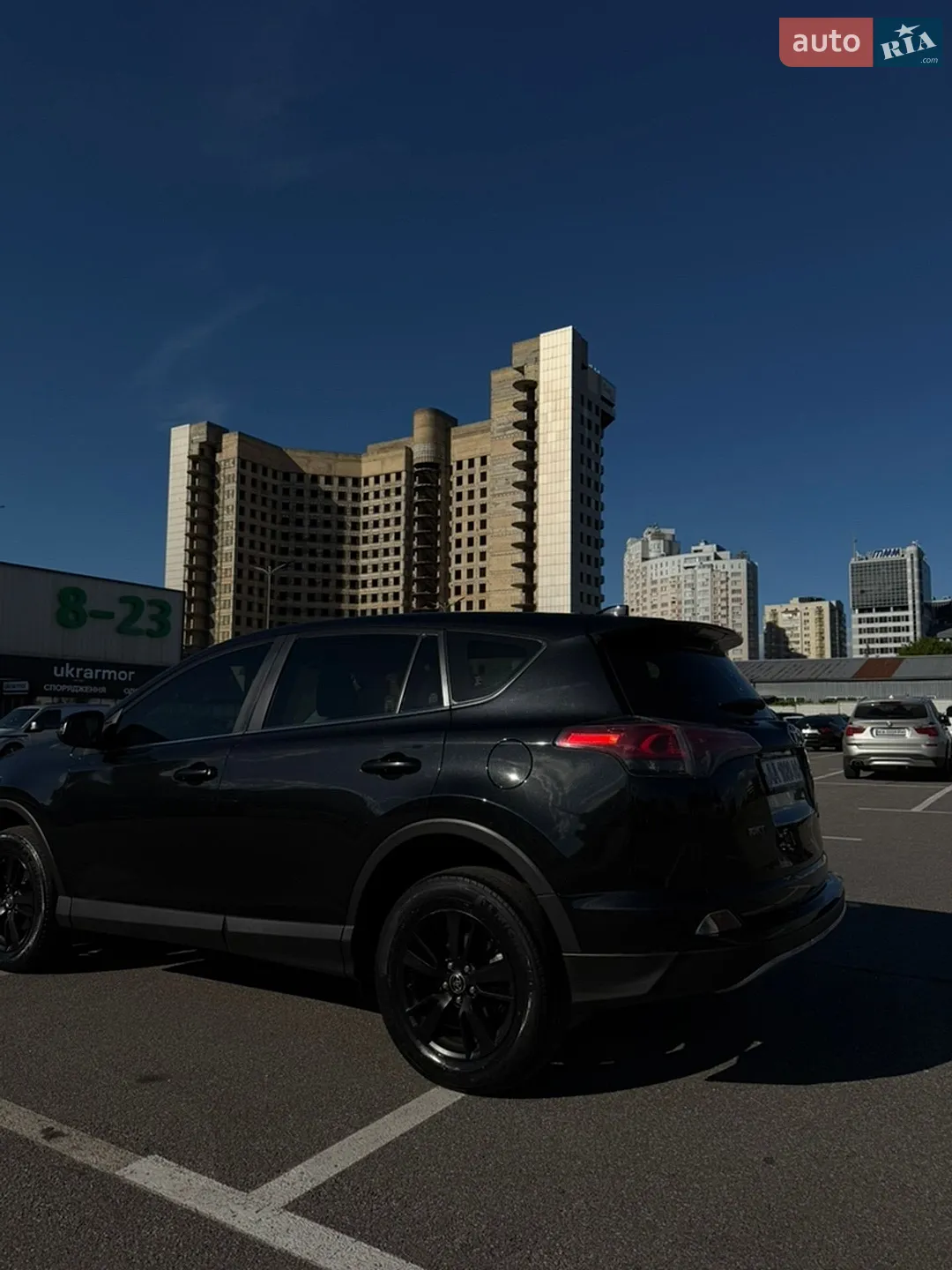 2017 Toyota RAV 4 - мініатюра 10