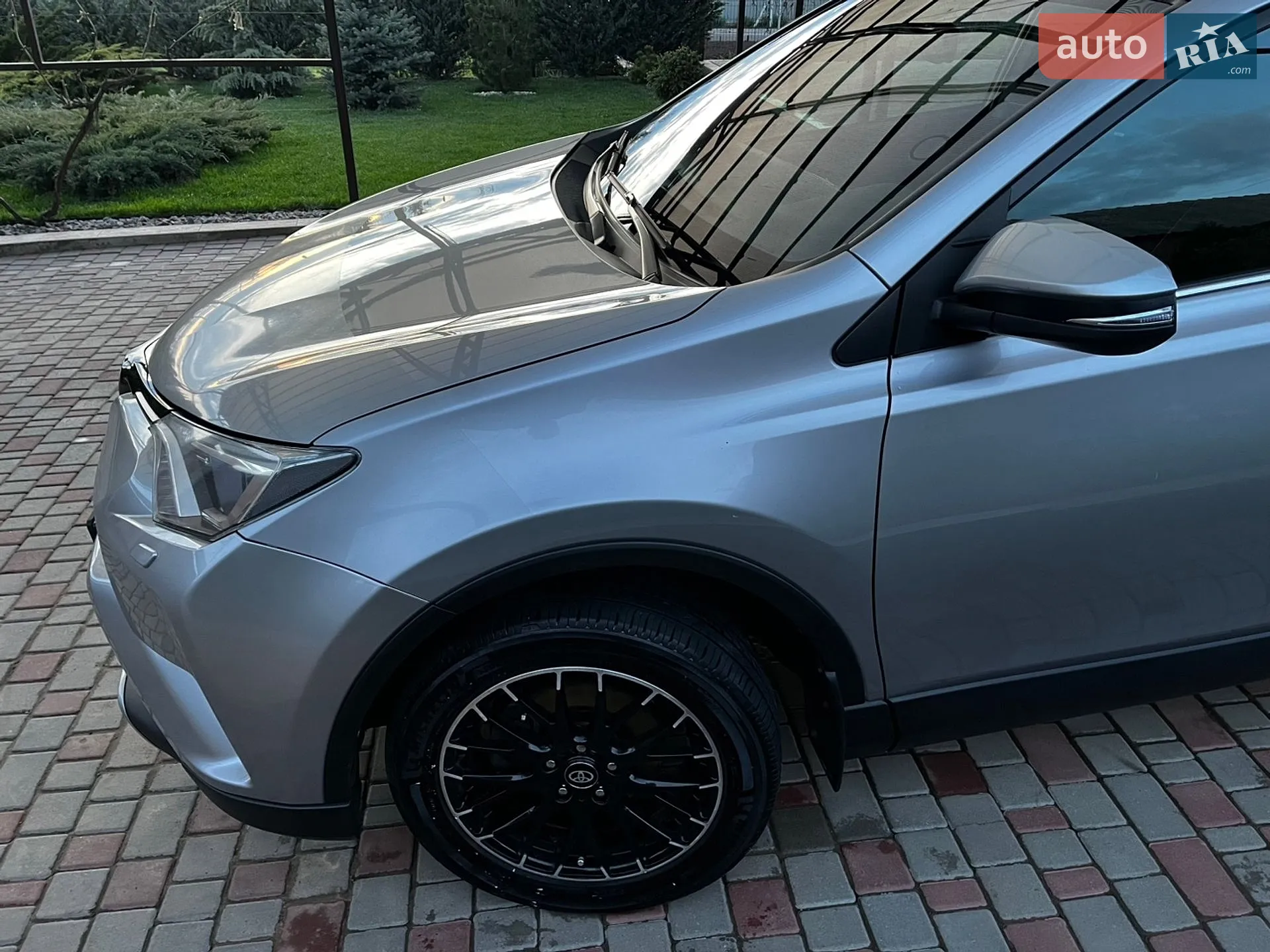 2018 Toyota RAV 4 - мініатюра 2