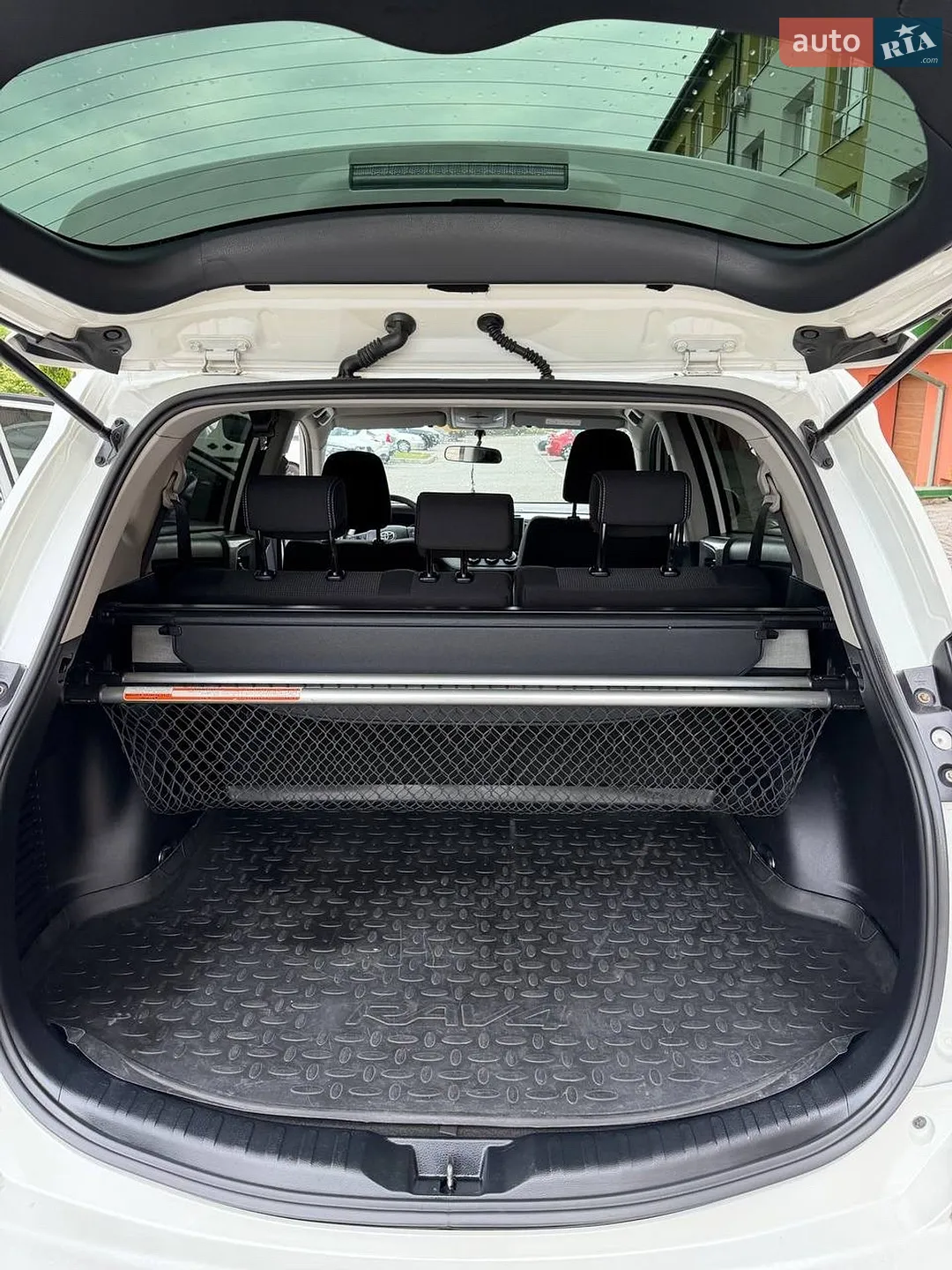 2017 Toyota RAV 4 - мініатюра 16