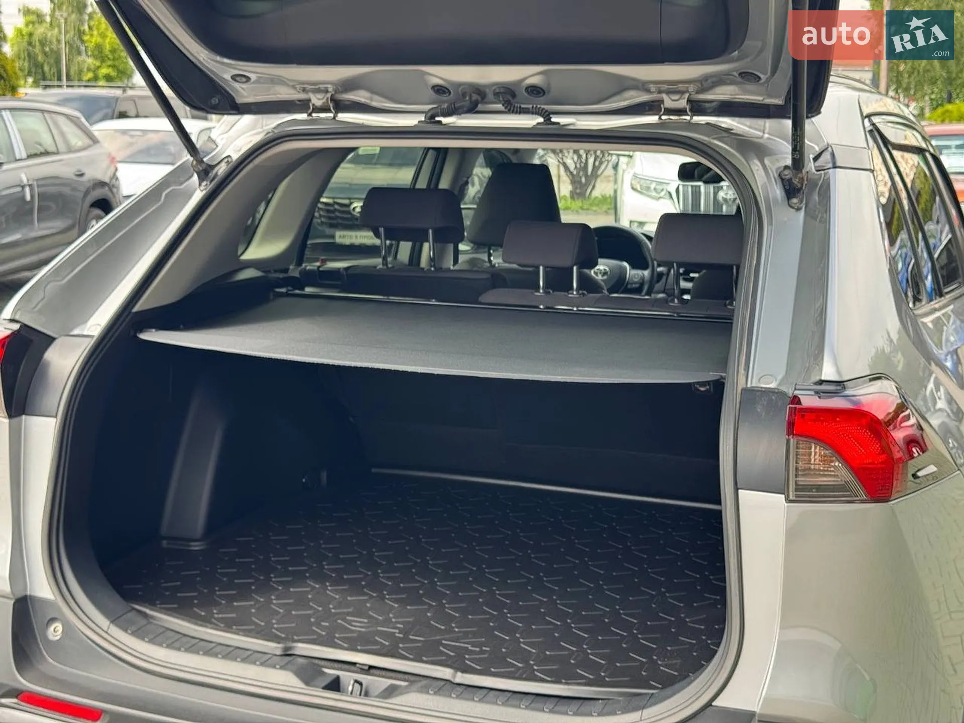 2019 Toyota RAV 4 - мініатюра 40