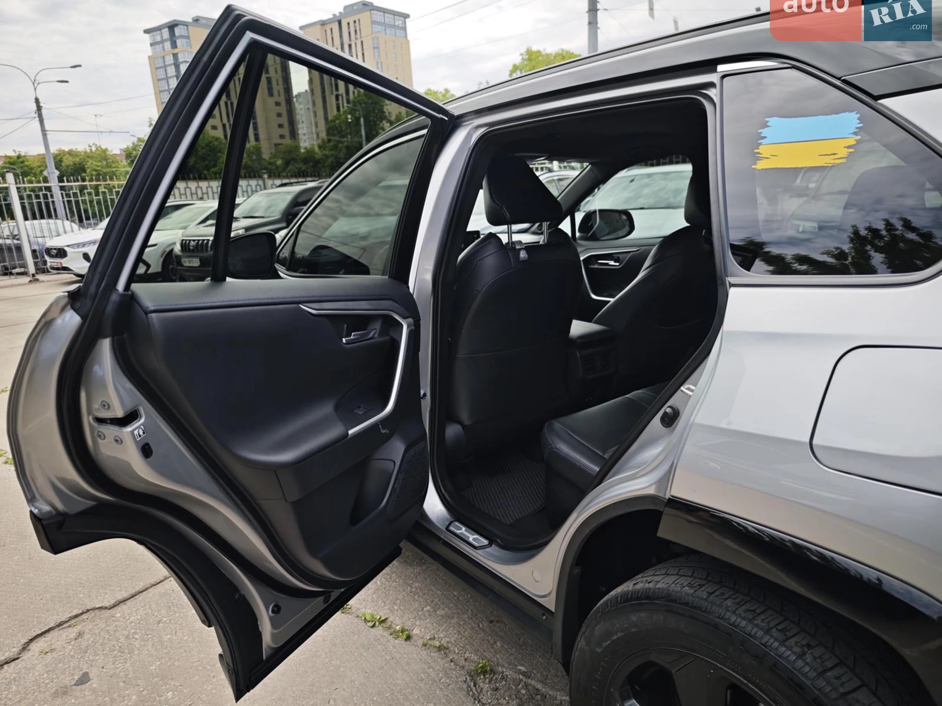 2019 Toyota RAV 4 - мініатюра 17