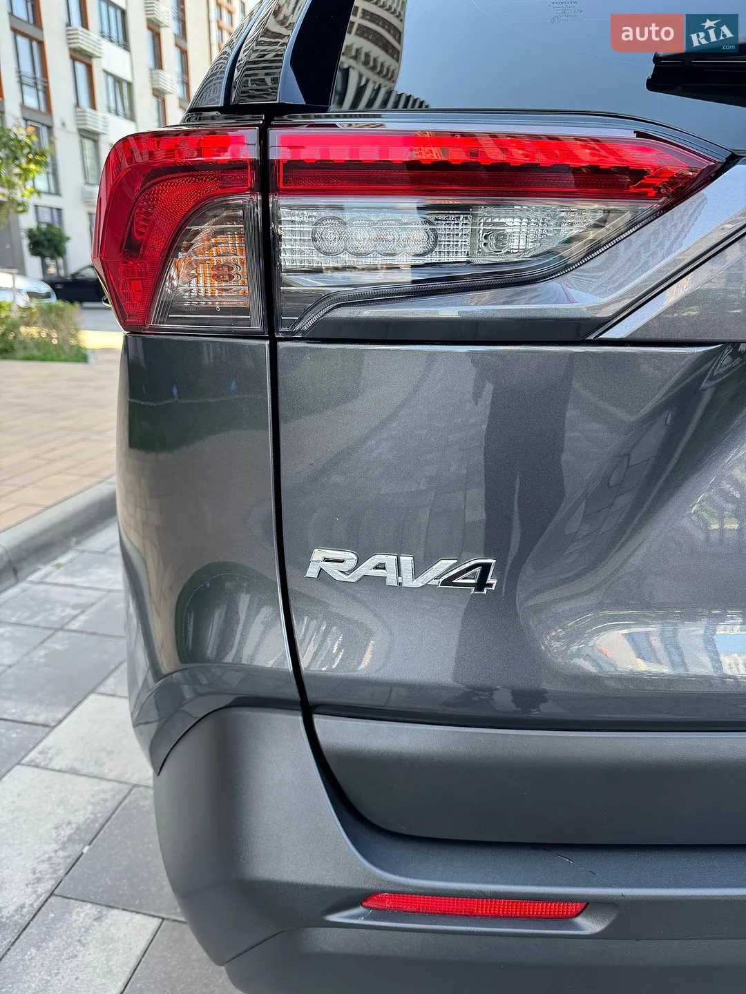 2019 Toyota RAV 4 - мініатюра 9