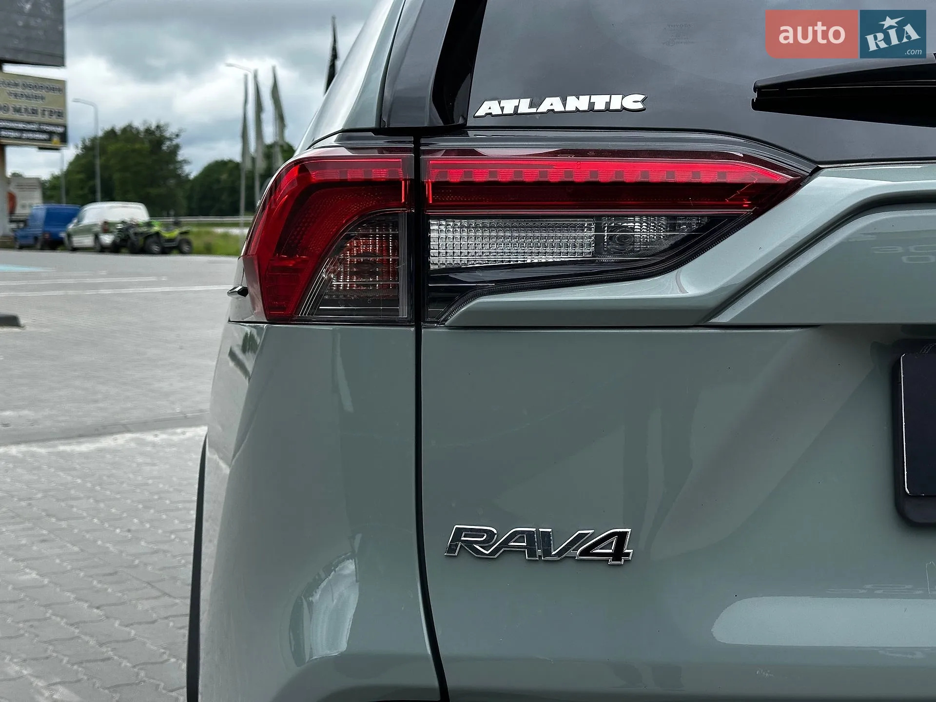 2023 Toyota RAV 4 - мініатюра 12