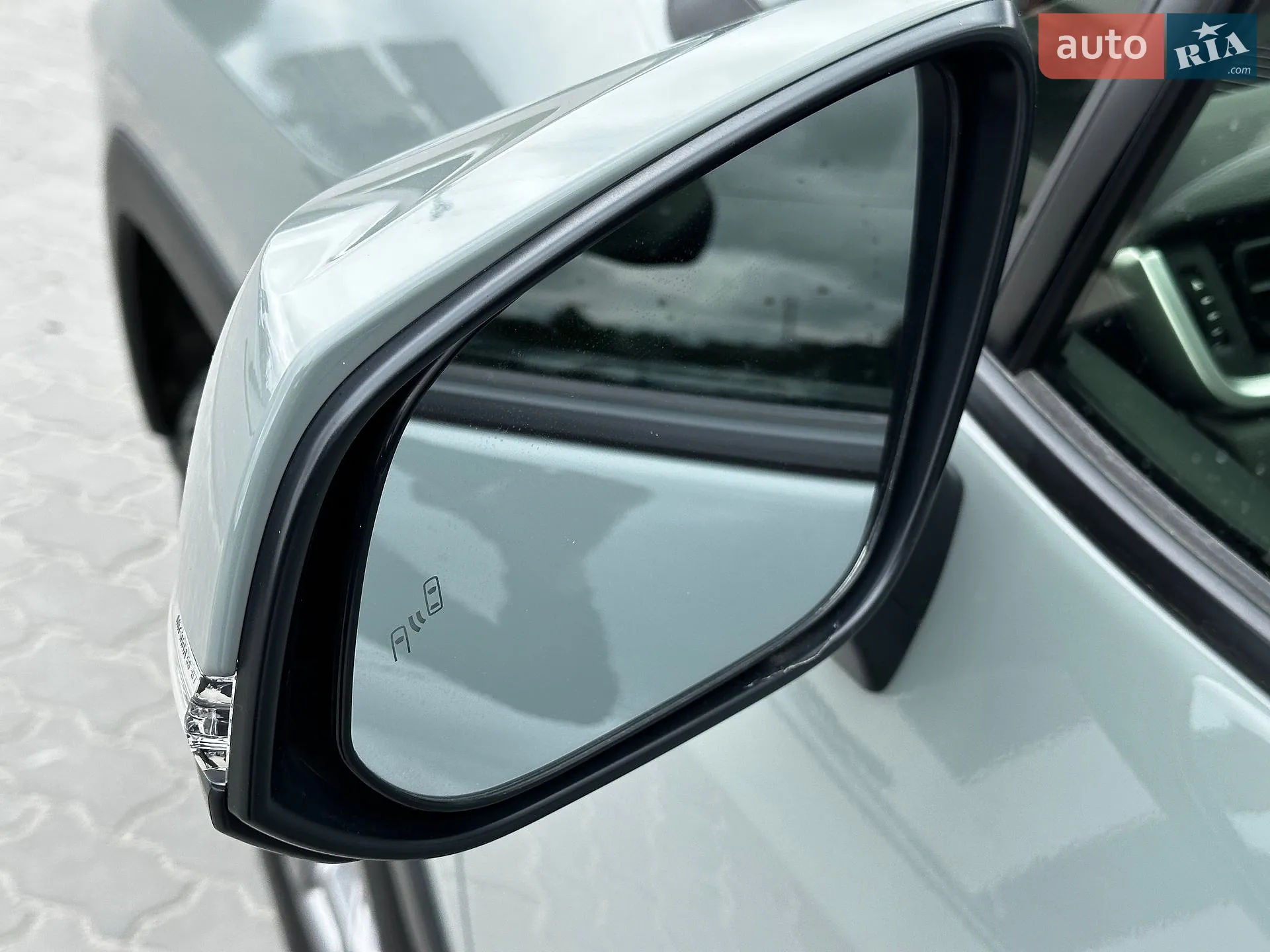 2023 Toyota RAV 4 - мініатюра 25