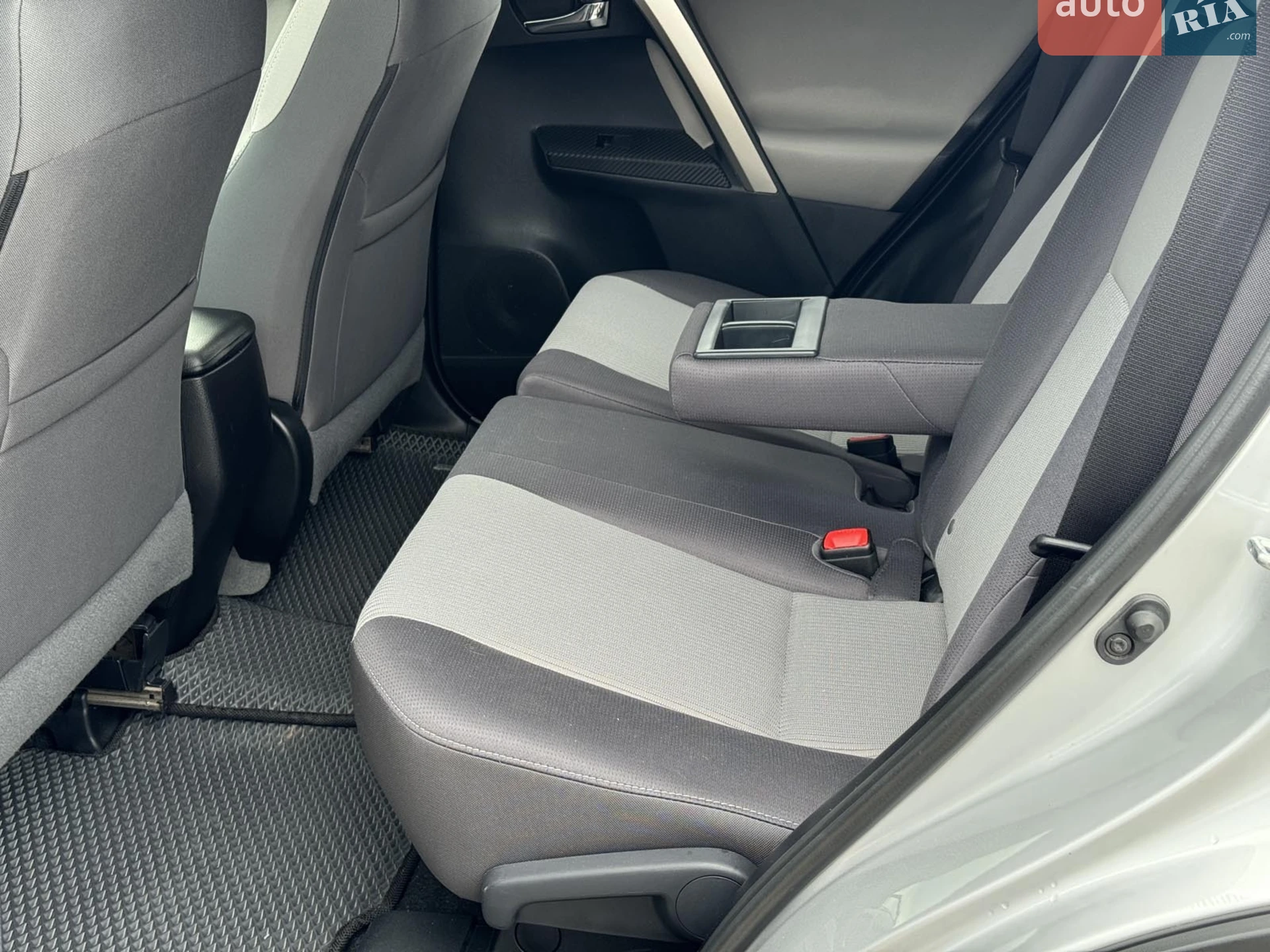 2015 Toyota RAV 4 - мініатюра 18