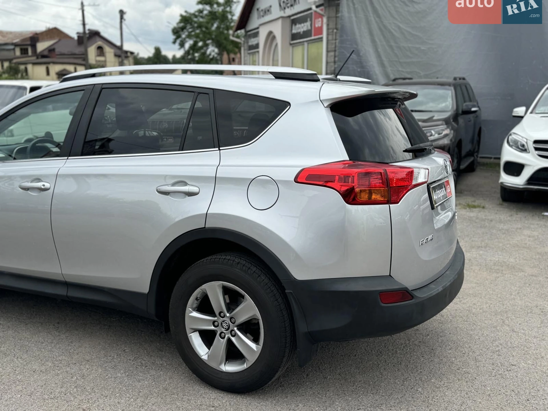 2015 Toyota RAV 4 - мініатюра 10