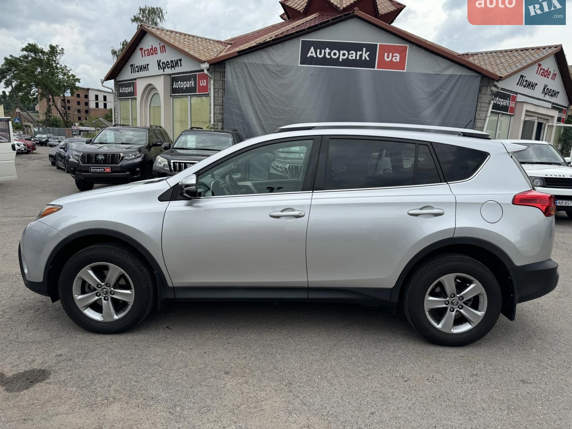 2015 Toyota RAV 4 - мініатюра 11