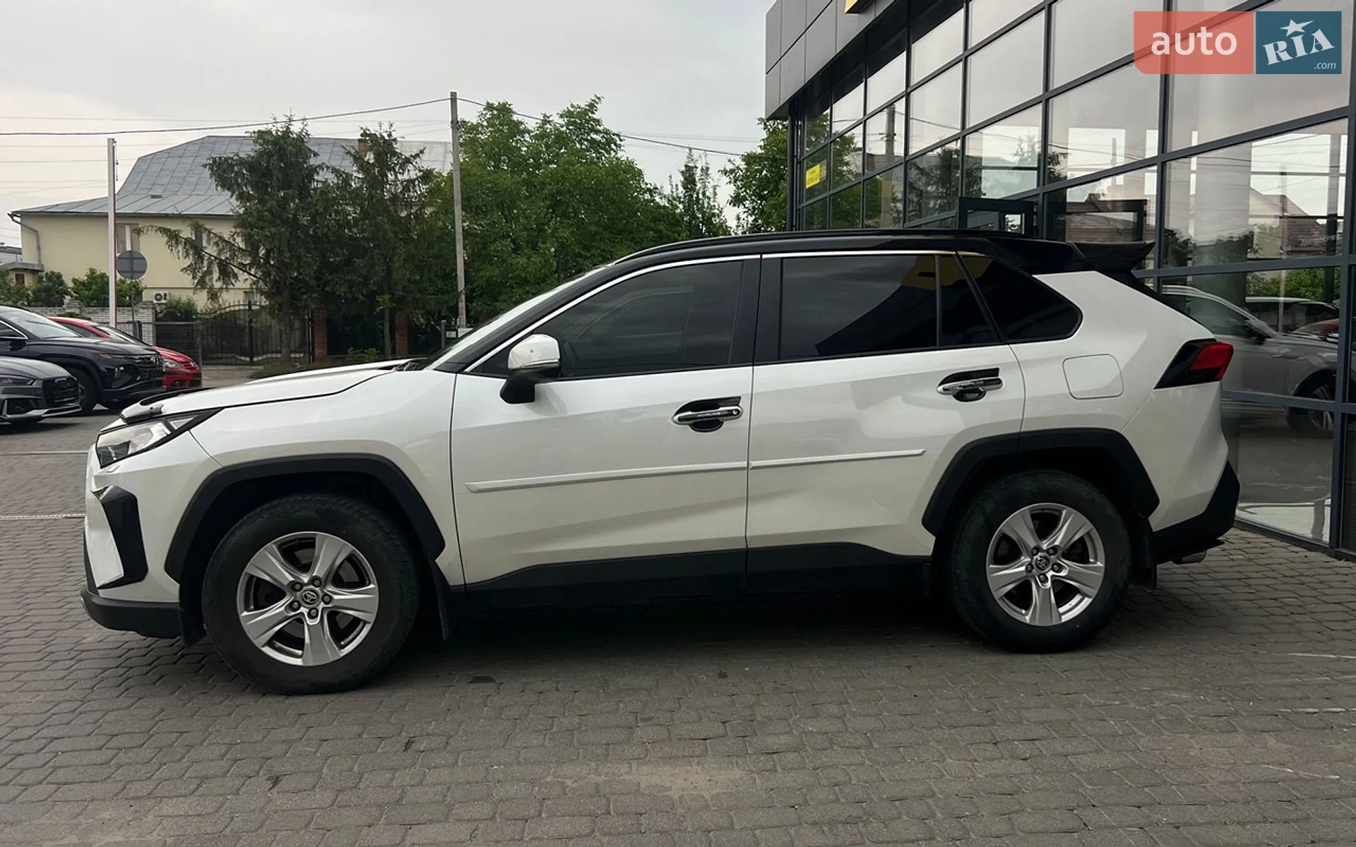 2019 Toyota RAV 4 - мініатюра 4