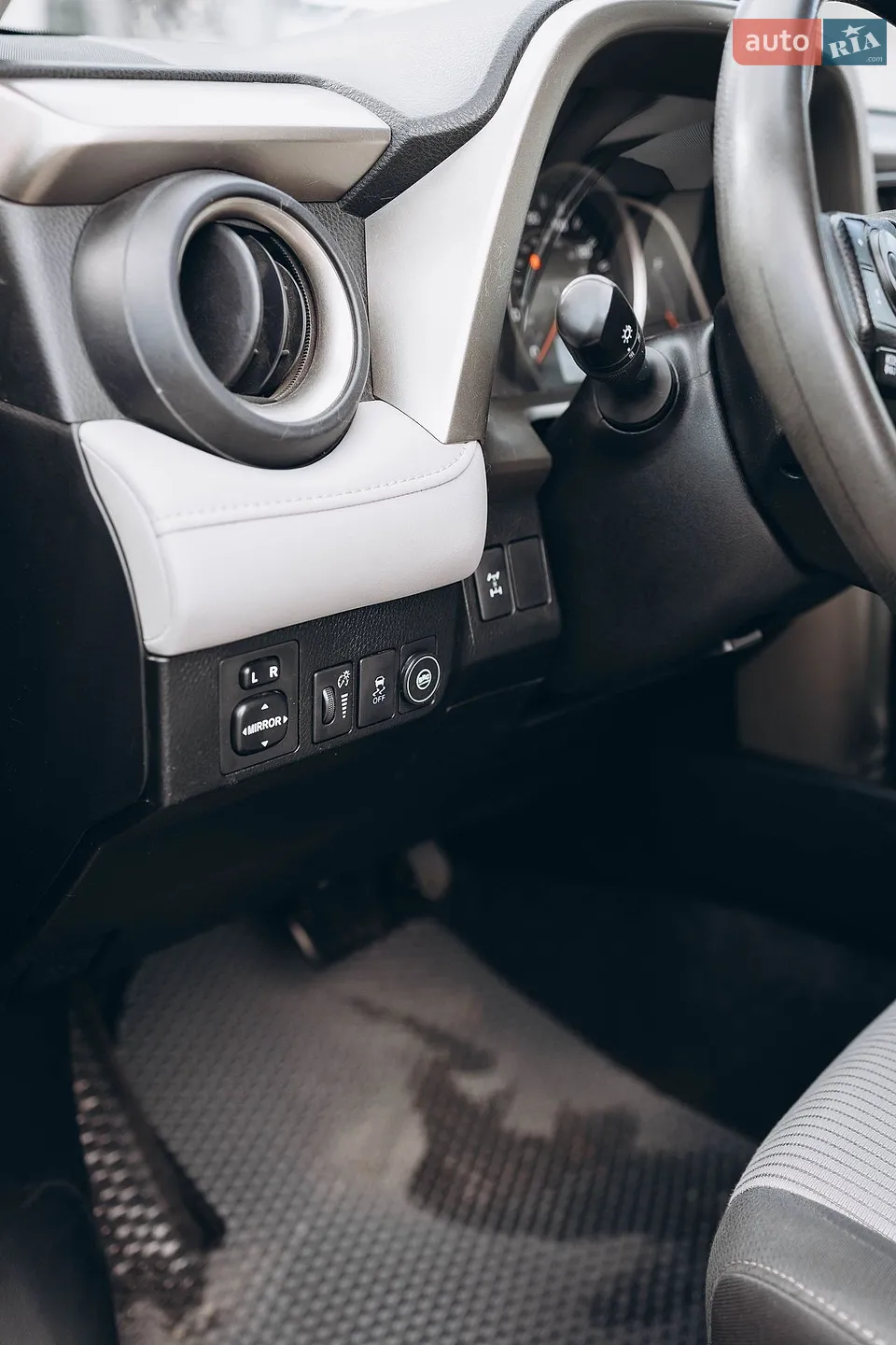 2015 Toyota RAV 4 - мініатюра 20