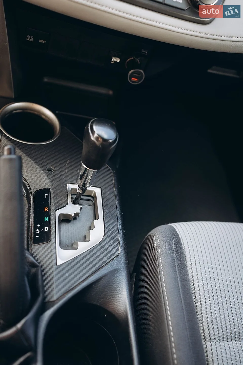 2015 Toyota RAV 4 - мініатюра 42
