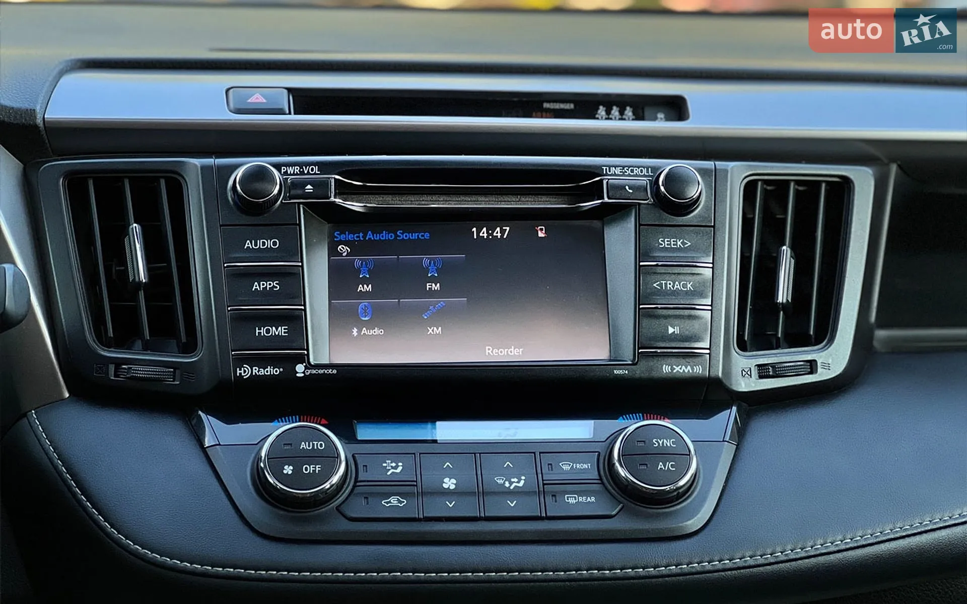 2016 Toyota RAV 4 - мініатюра 18