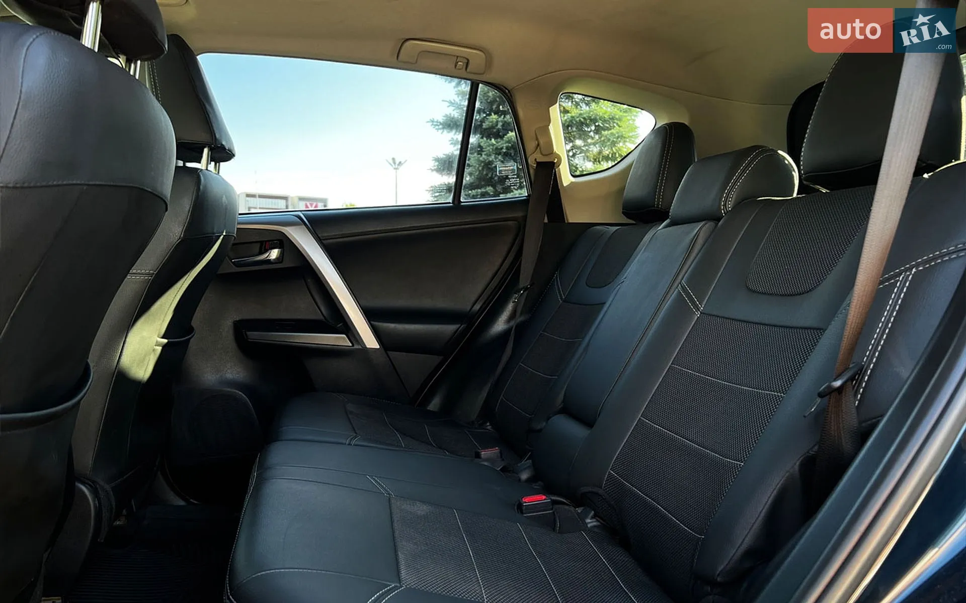 2016 Toyota RAV 4 - мініатюра 23
