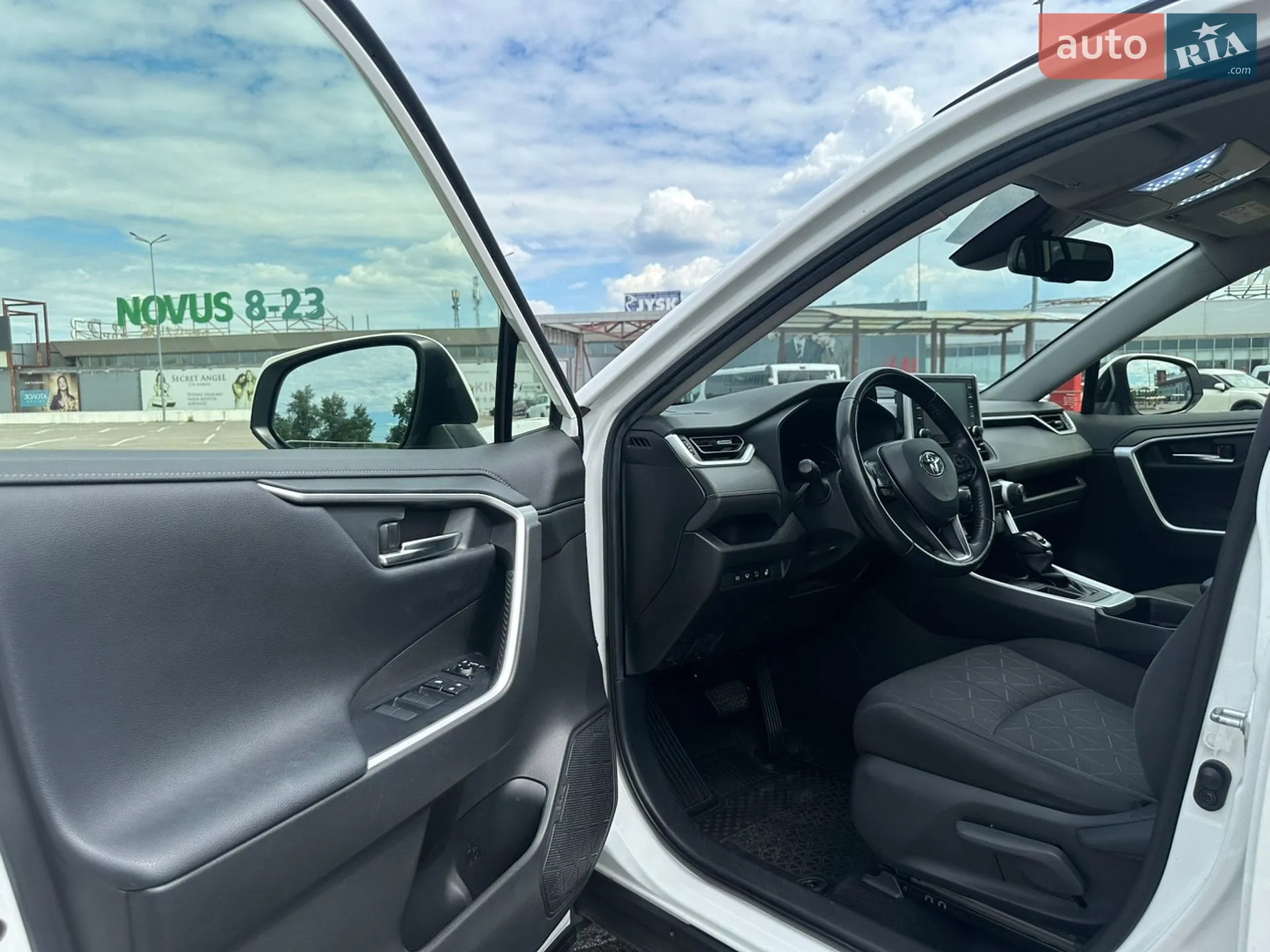 2020 Toyota RAV 4 - мініатюра 22