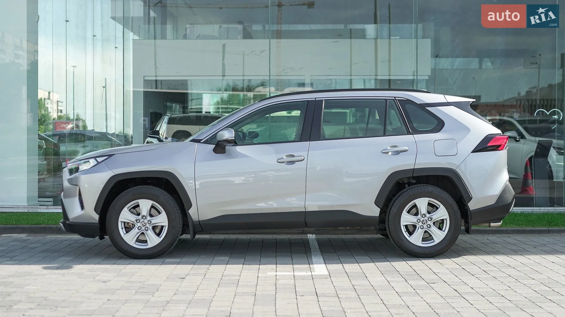 2020 Toyota RAV 4 - мініатюра 3