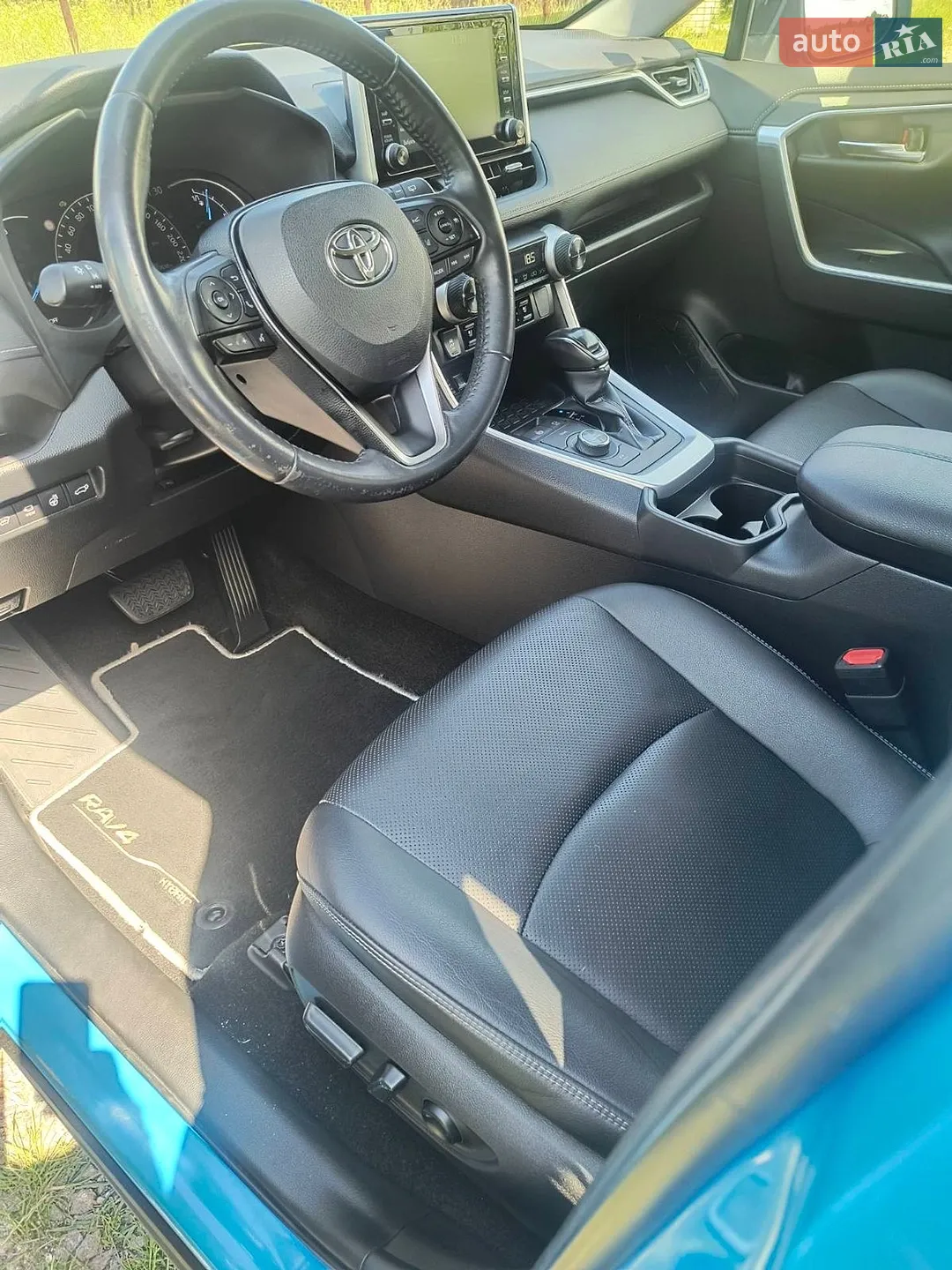 2019 Toyota RAV 4 - мініатюра 11