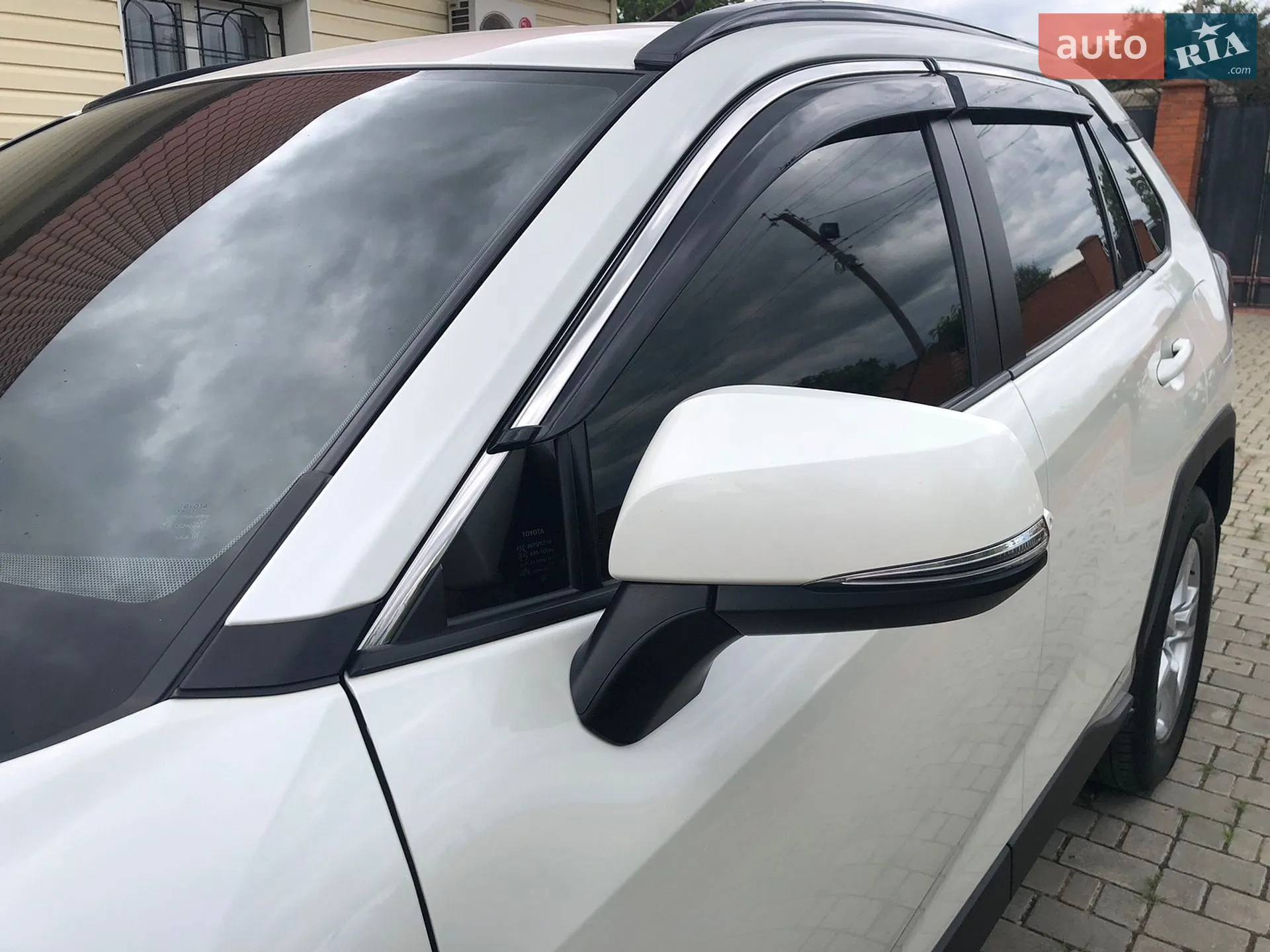 2019 Toyota RAV 4 - мініатюра 14