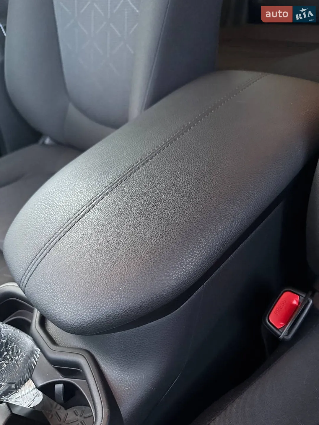 2020 Toyota RAV 4 - мініатюра 11