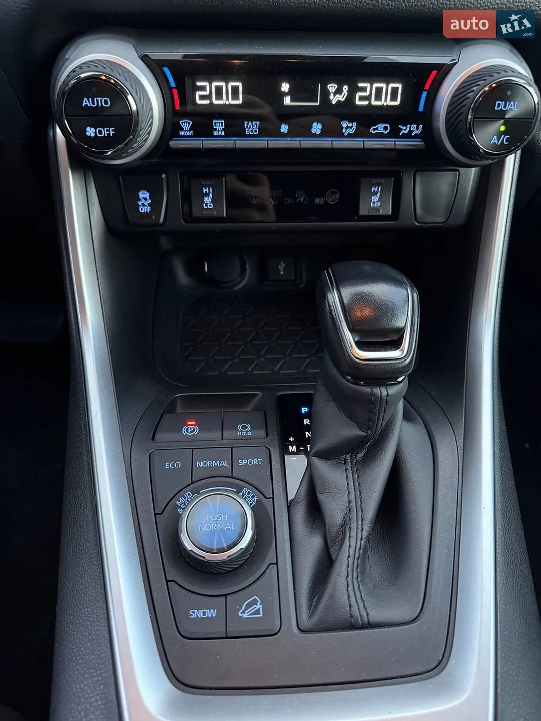 2020 Toyota RAV 4 - мініатюра 16