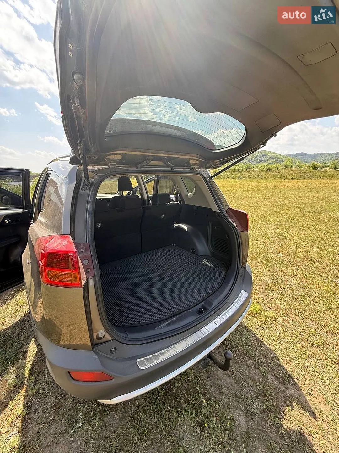 2015 Toyota RAV 4 - мініатюра 6