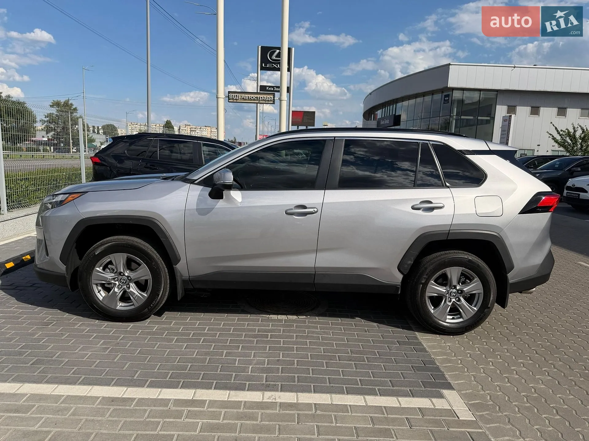 2023 Toyota RAV 4 - мініатюра 5