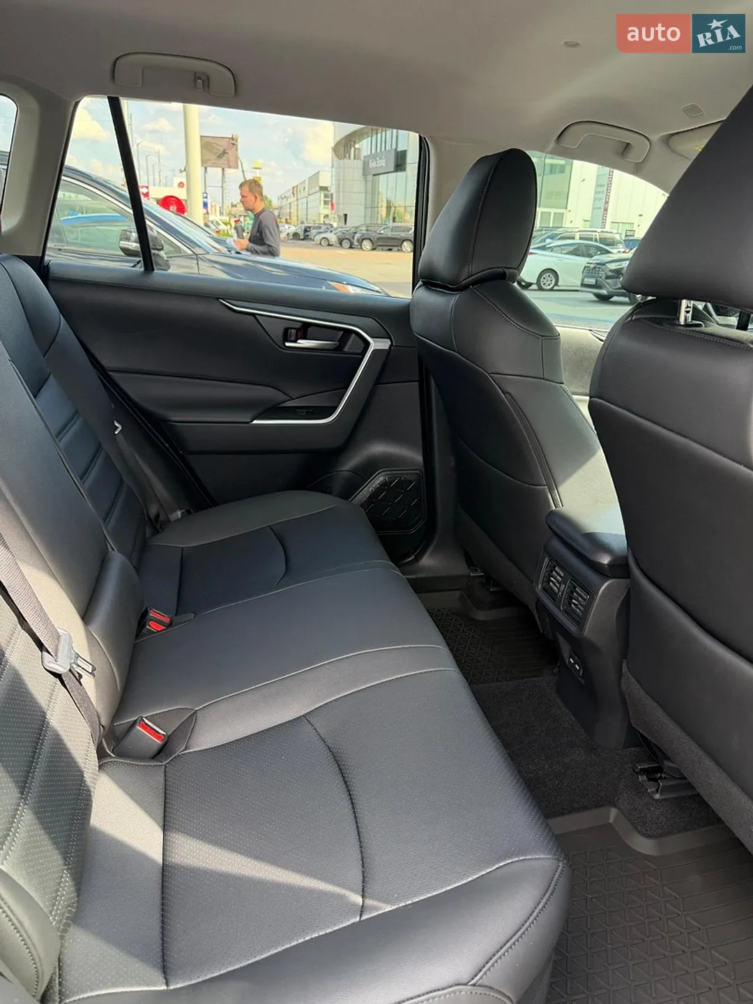 2023 Toyota RAV 4 - мініатюра 16