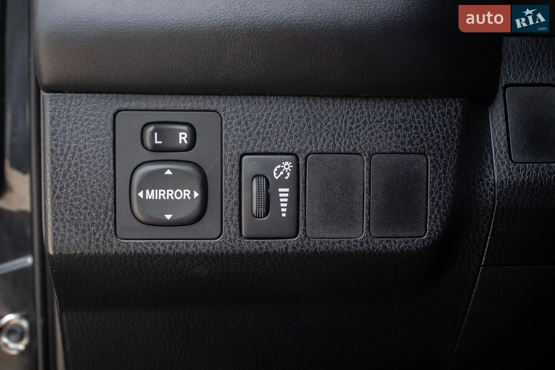 2016 Toyota RAV 4 - мініатюра 33