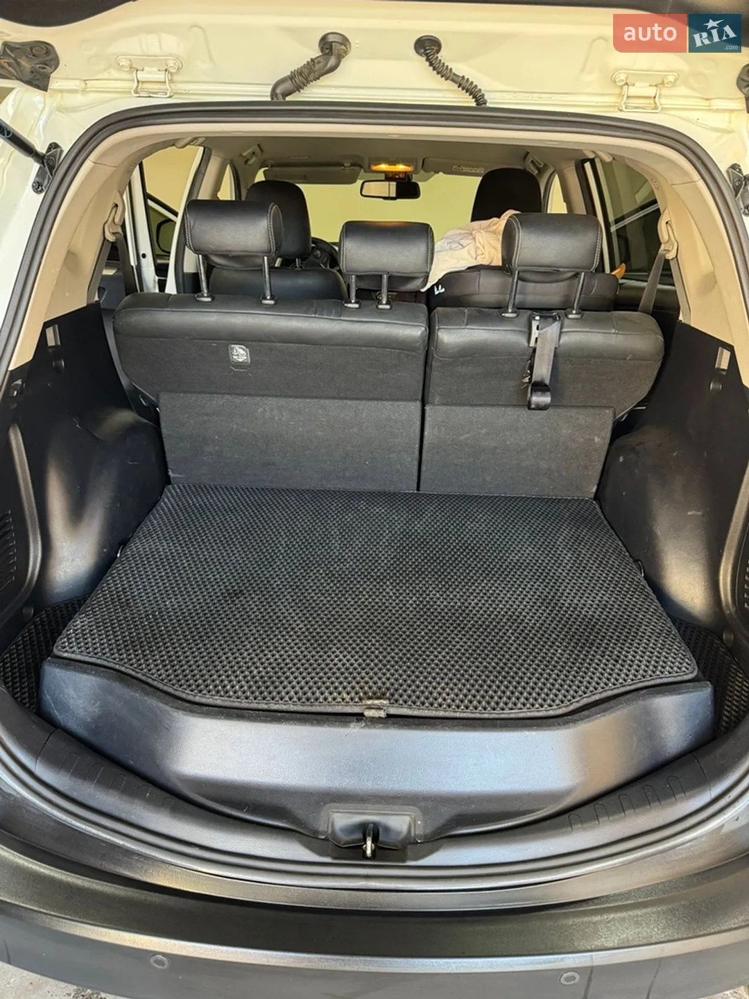 2013 Toyota RAV 4 - мініатюра 8