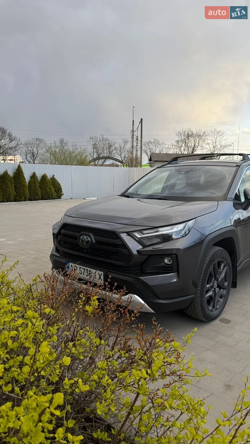 2022 Toyota RAV 4 - мініатюра 6