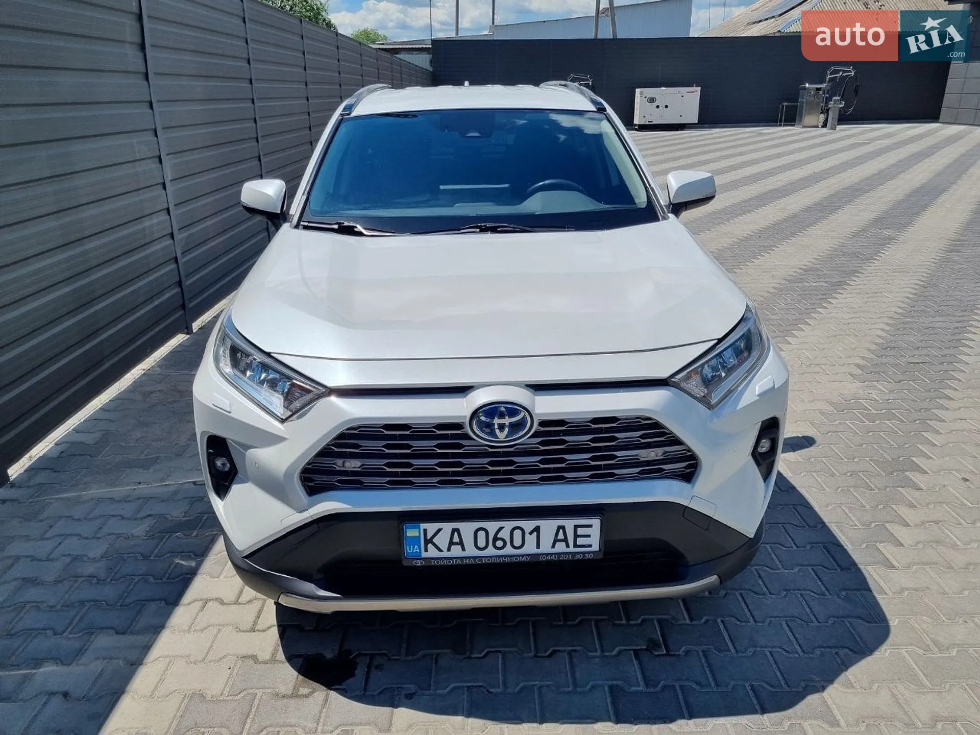 2023 Toyota RAV 4 - фото 1